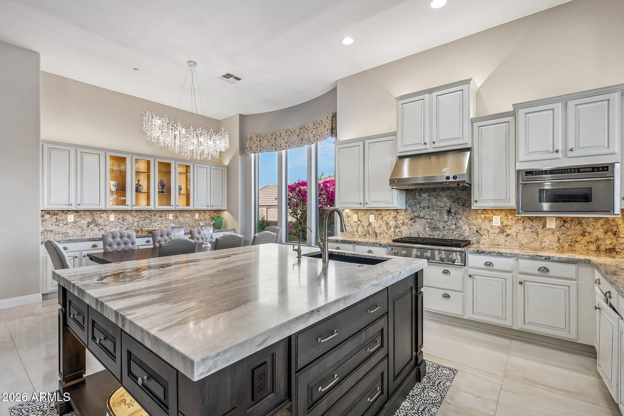 42139 N MOUNTAIN COVE Drive
