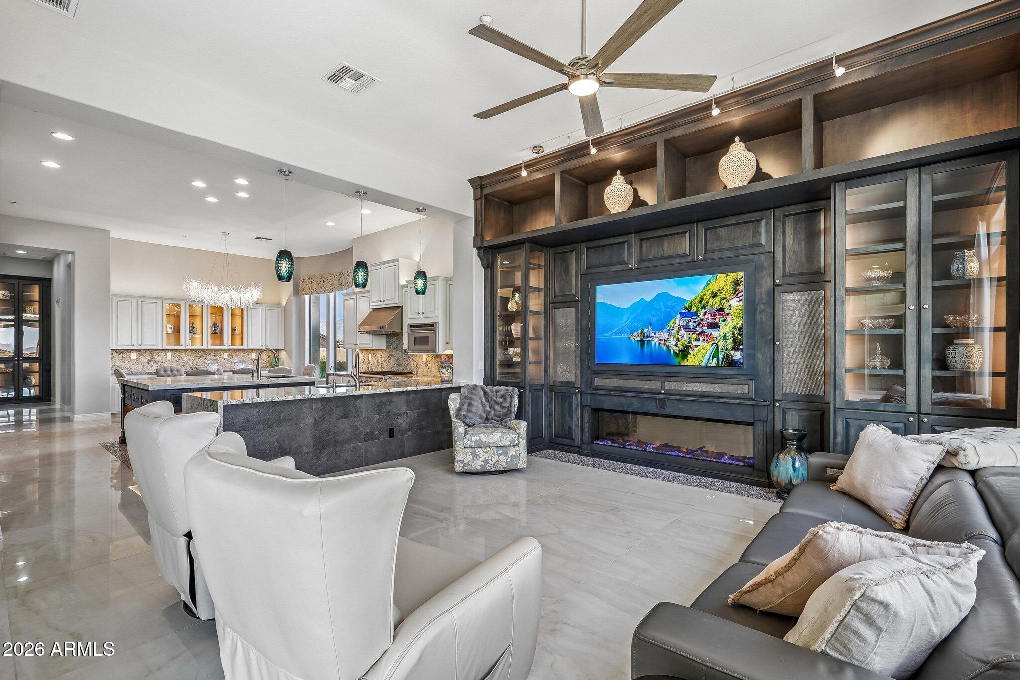 42139 N MOUNTAIN COVE Drive