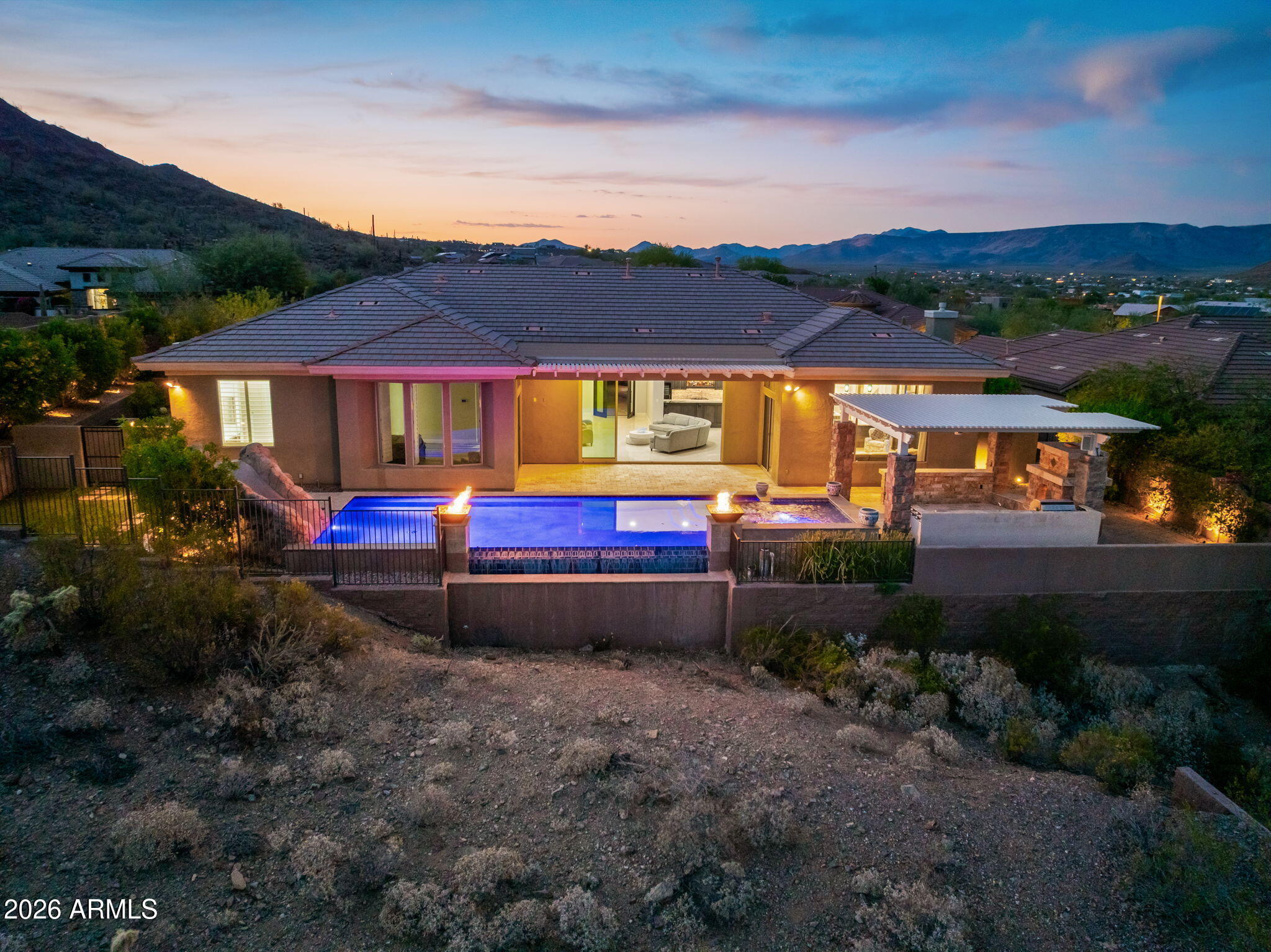42139 N MOUNTAIN COVE Drive