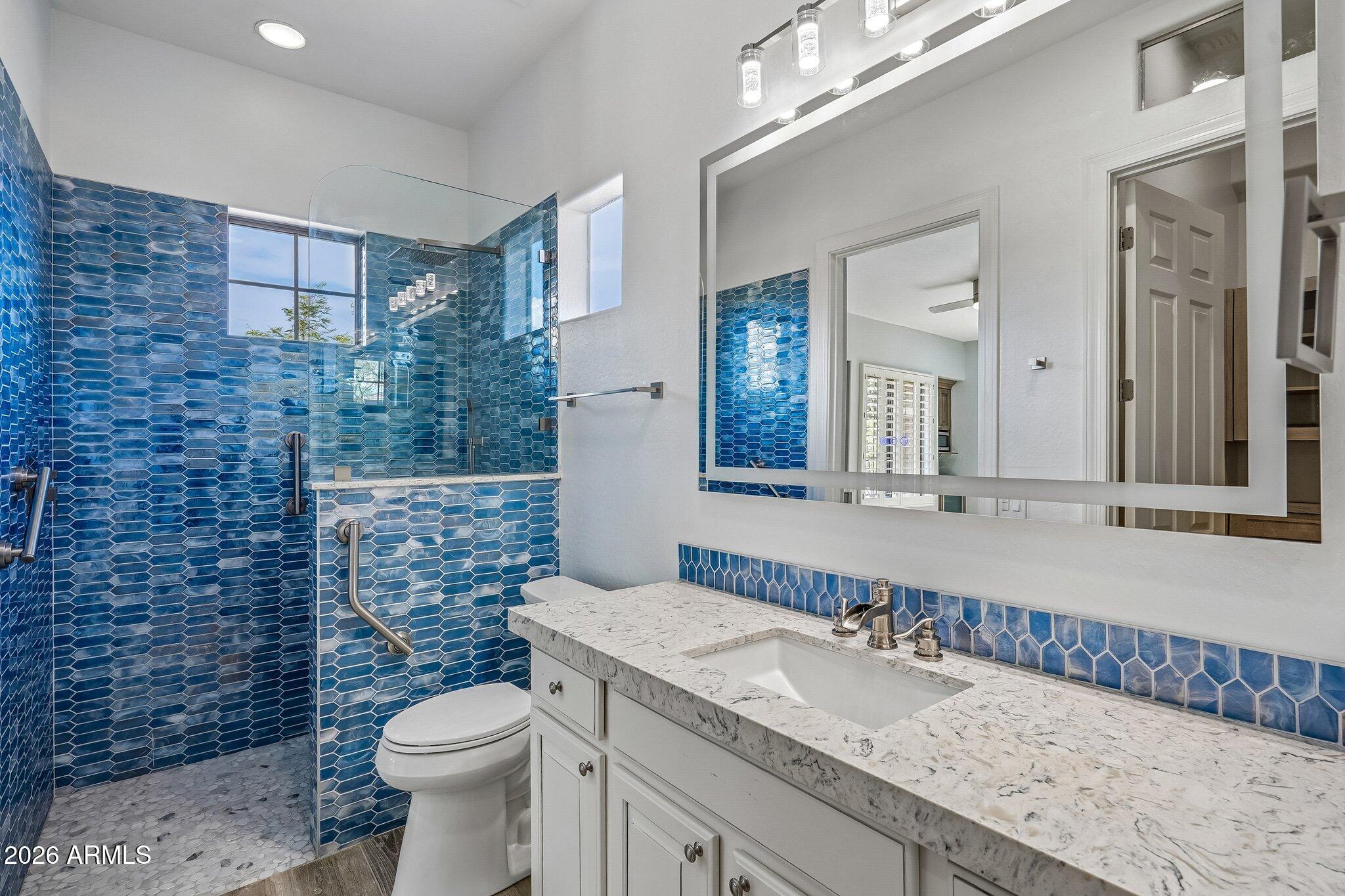 42139 N MOUNTAIN COVE Drive