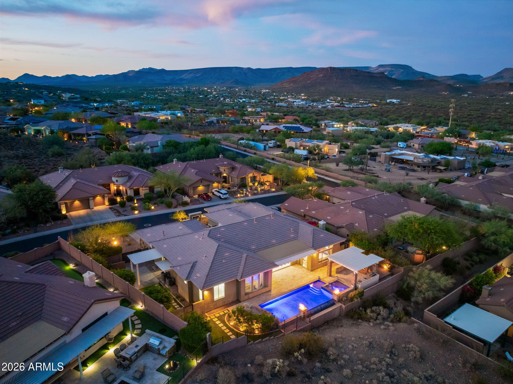 42139 N MOUNTAIN COVE Drive