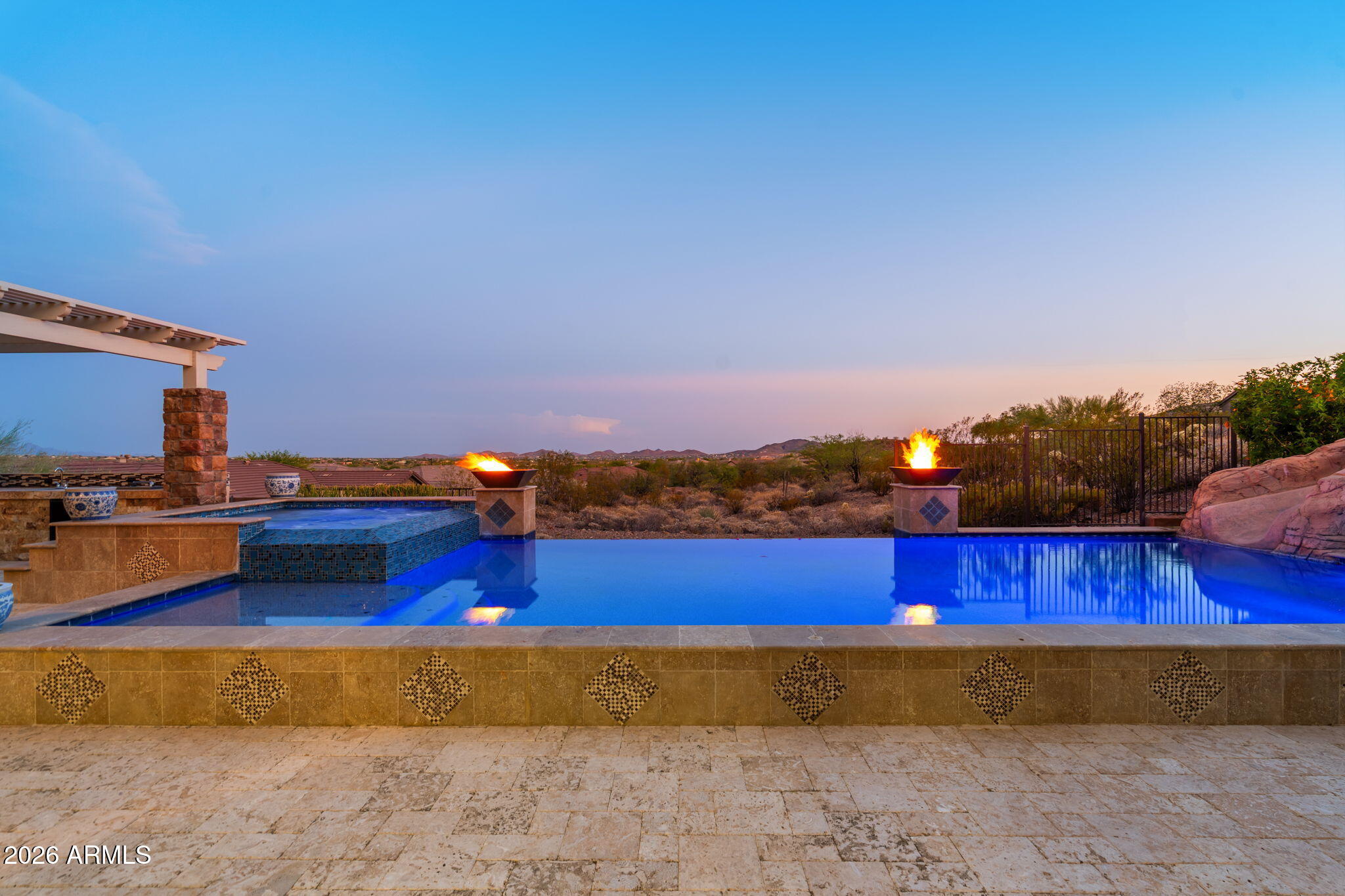 42139 N MOUNTAIN COVE Drive