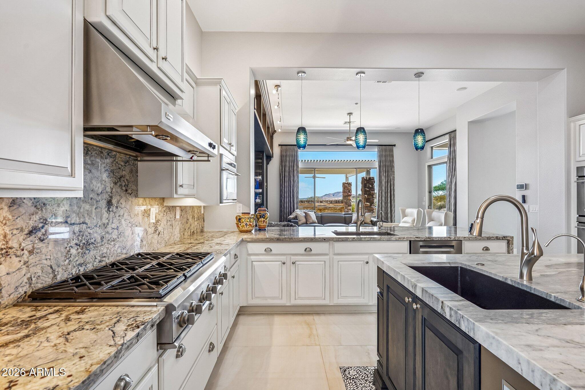 42139 N MOUNTAIN COVE Drive