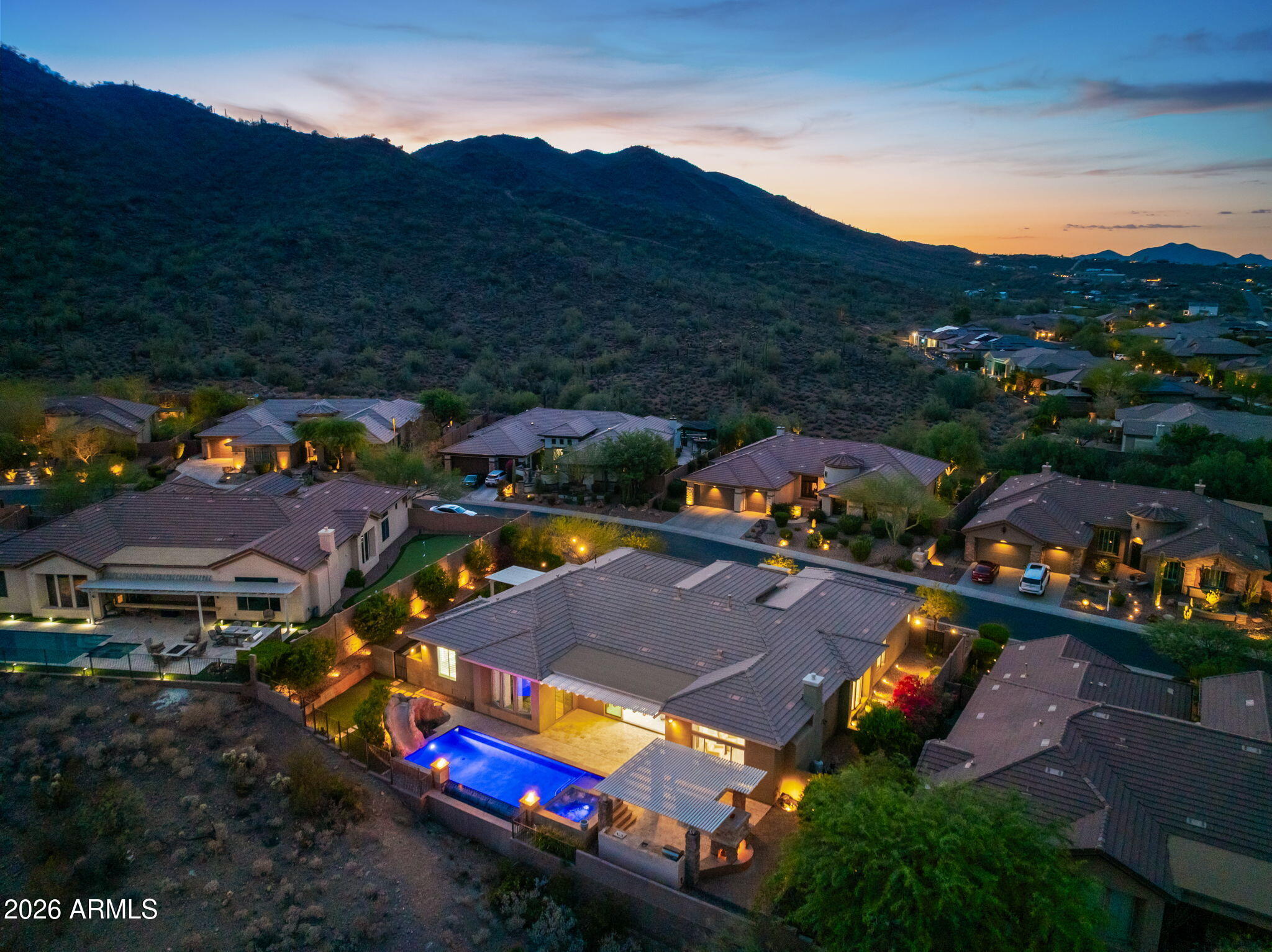 42139 N MOUNTAIN COVE Drive