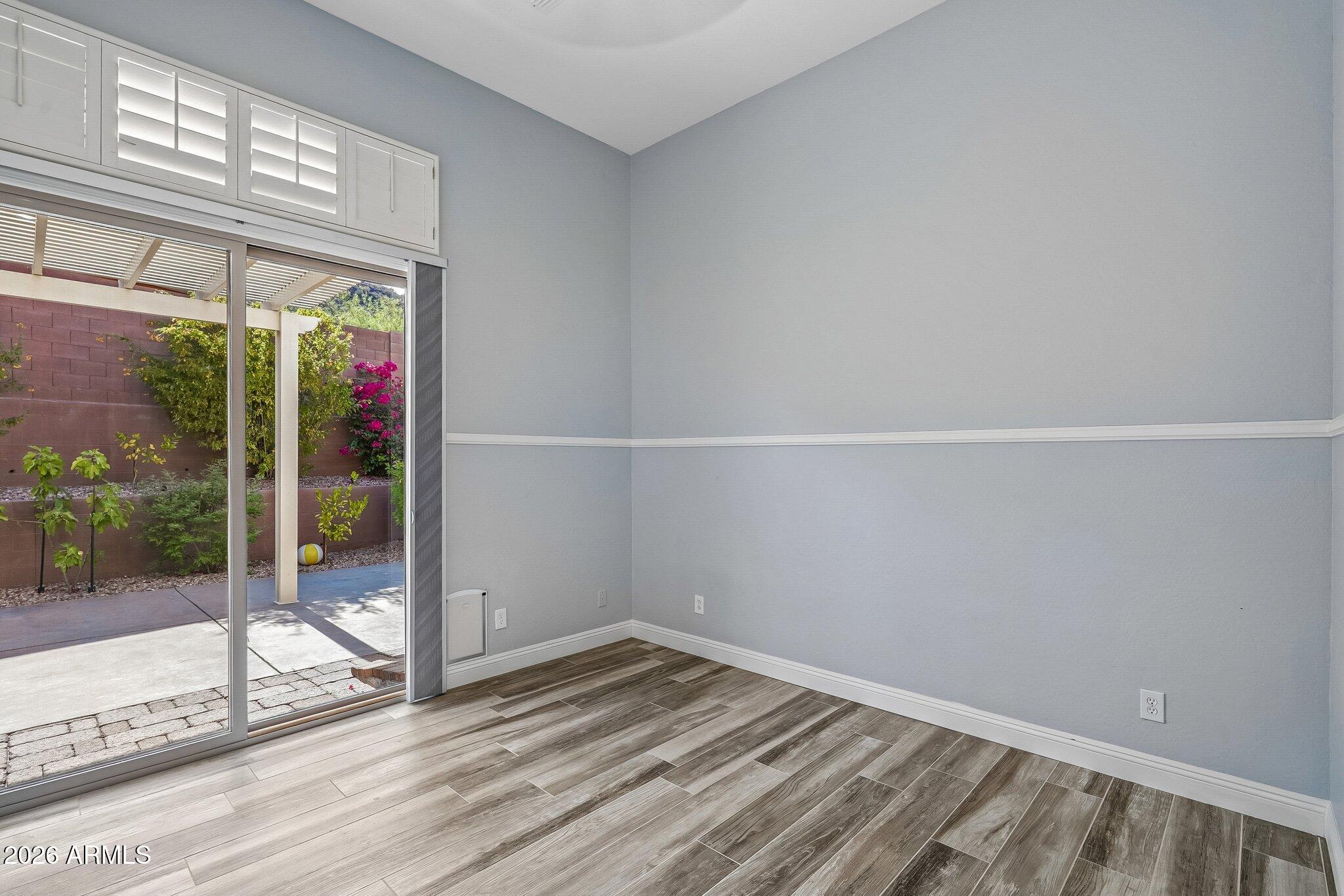 42139 N MOUNTAIN COVE Drive