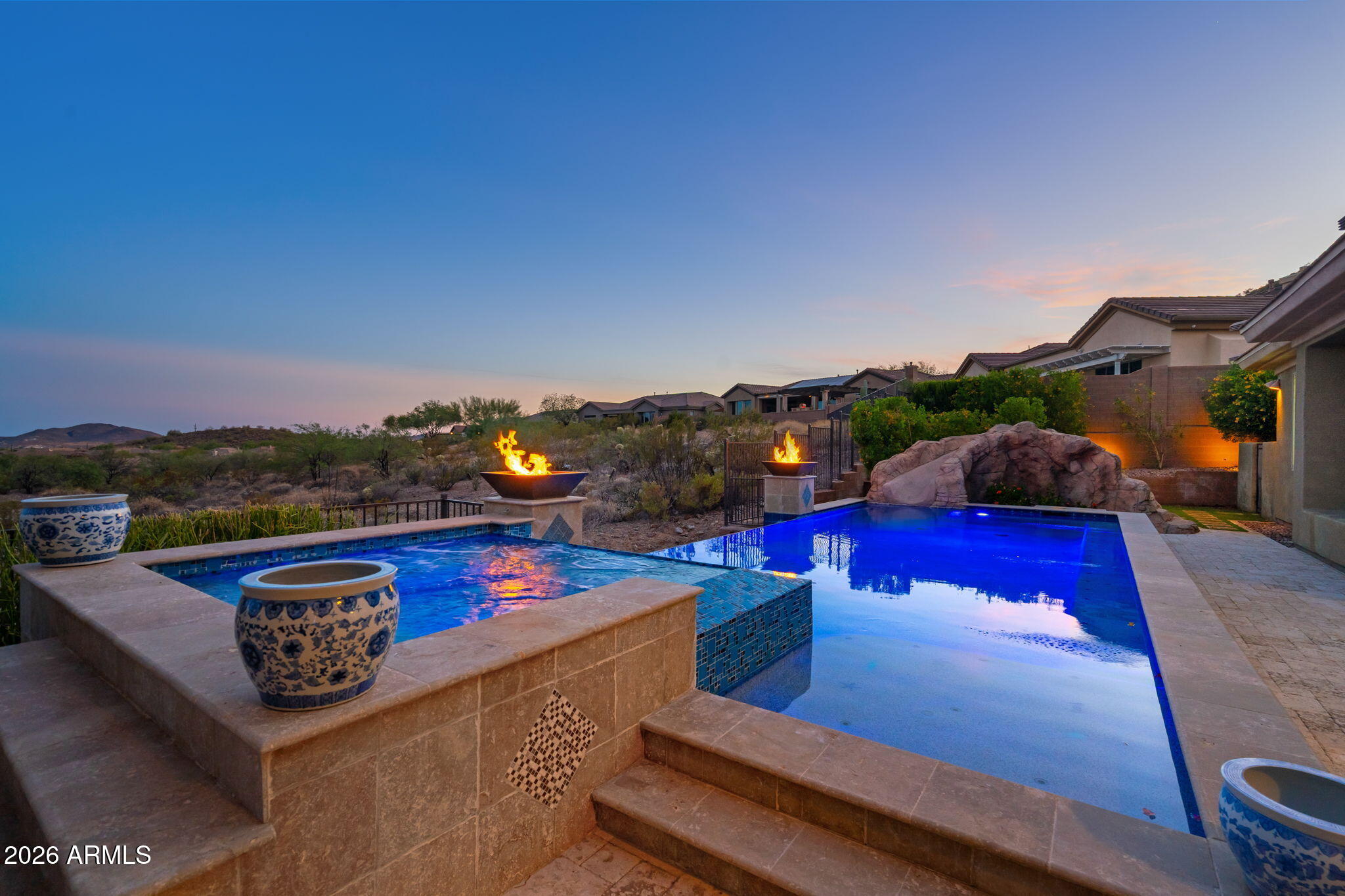 42139 N MOUNTAIN COVE Drive