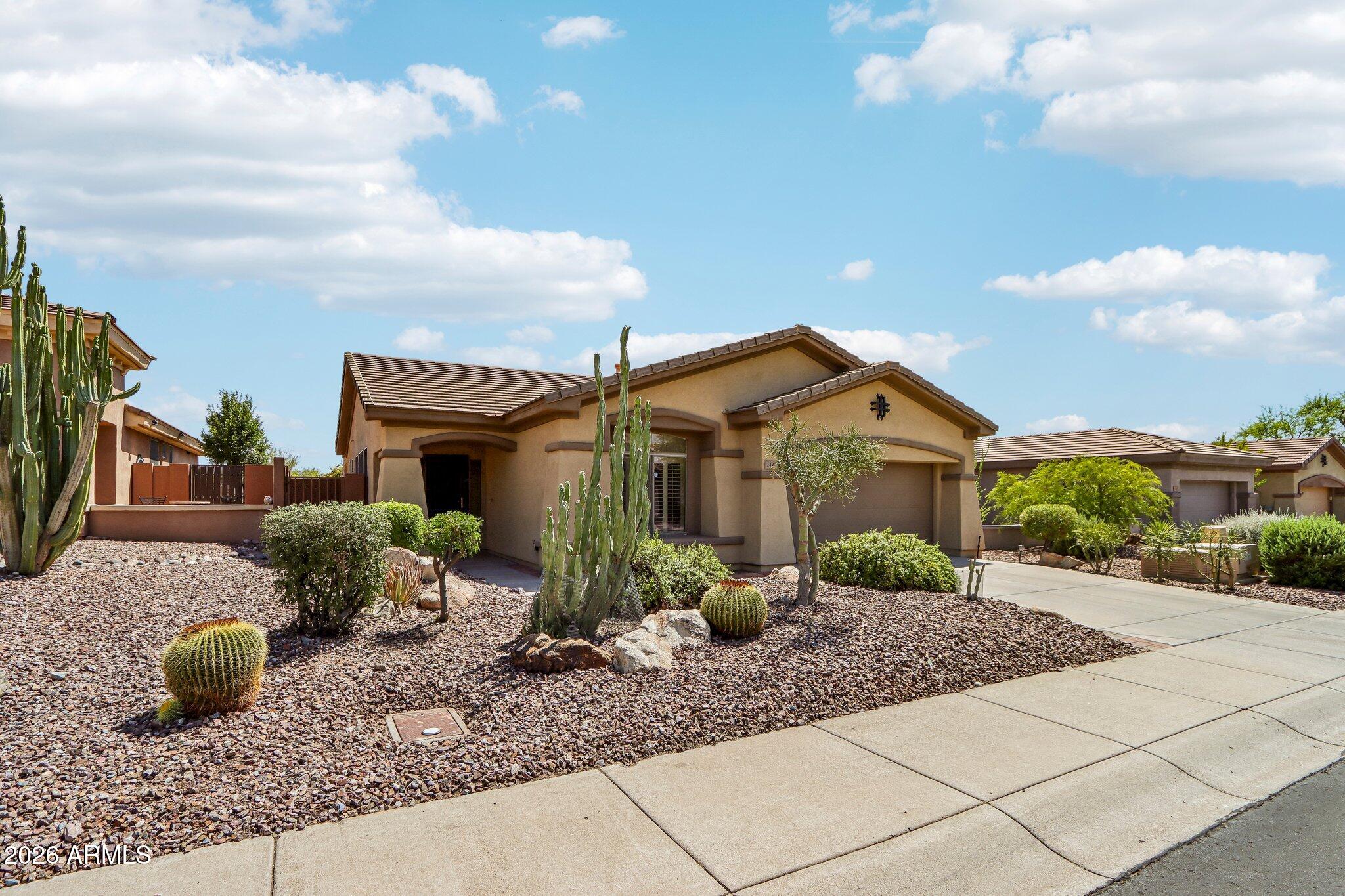 2449 W MUIRFIELD Drive