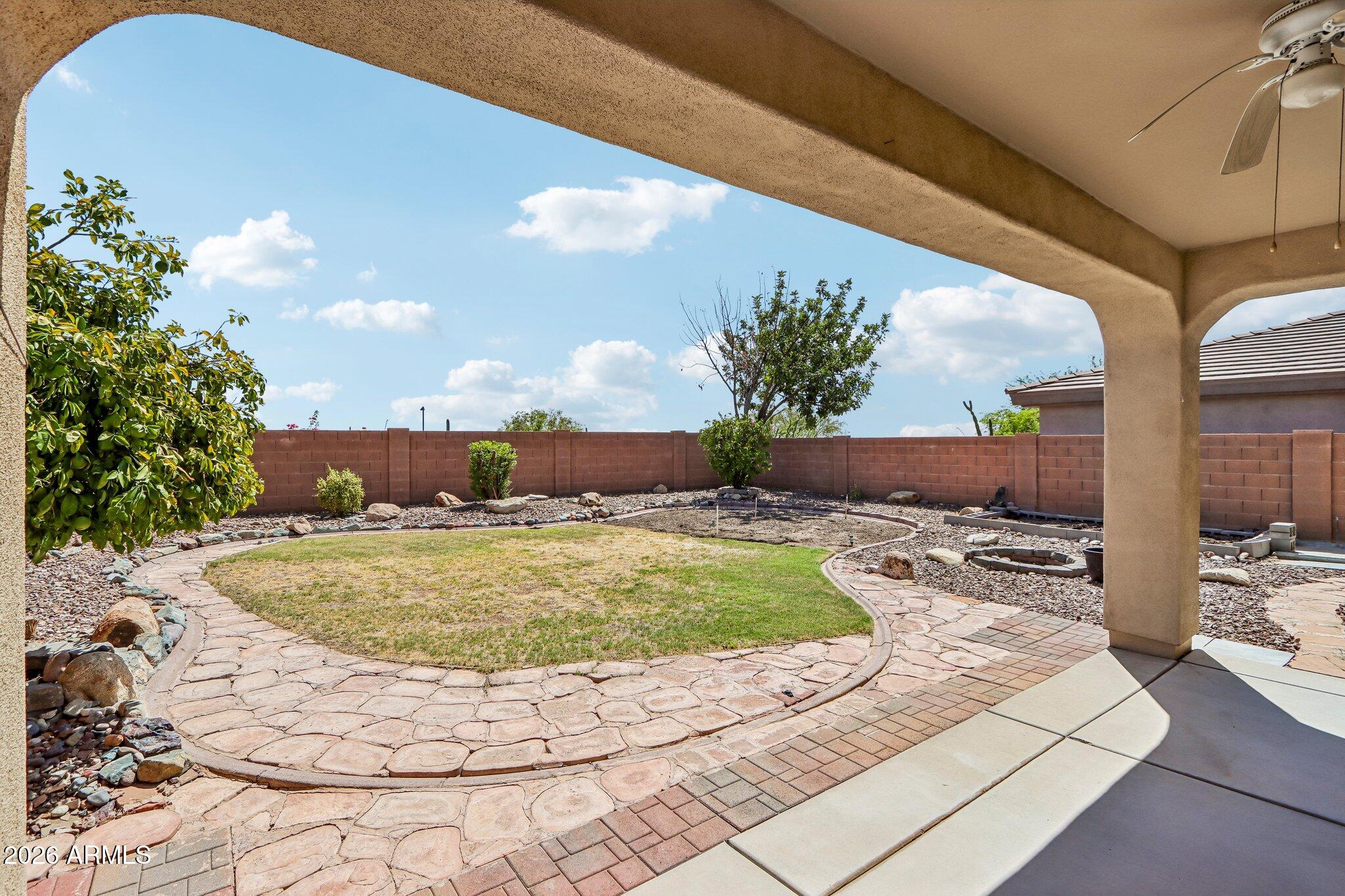 2449 W MUIRFIELD Drive