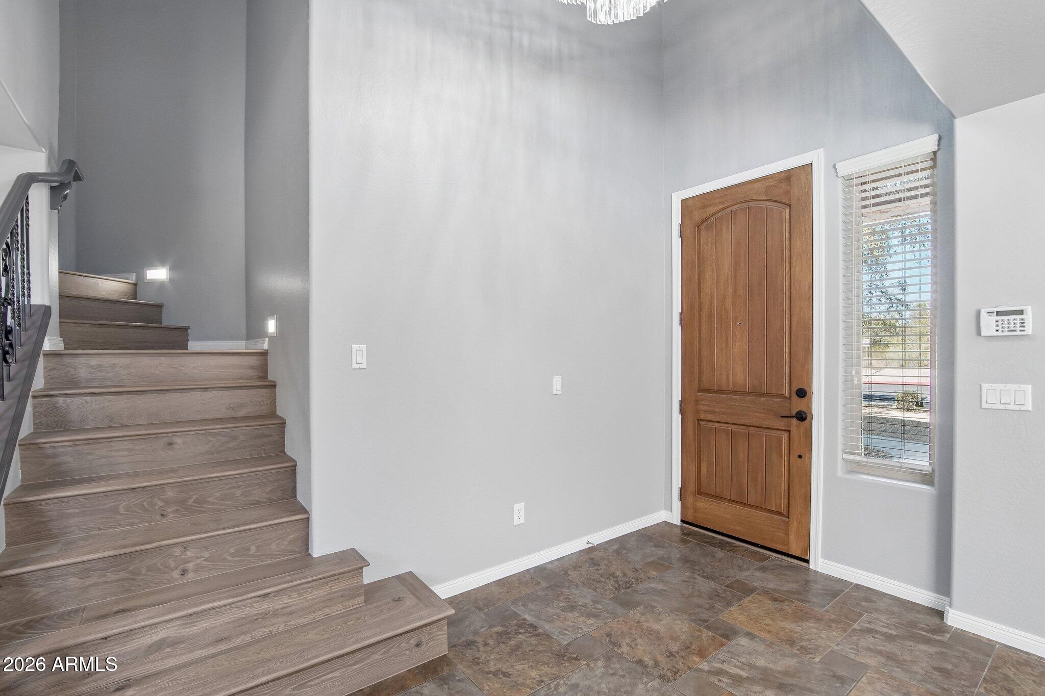 3866 E CAT BALUE Drive