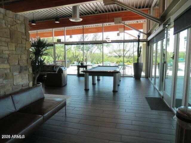 3866 E CAT BALUE Drive