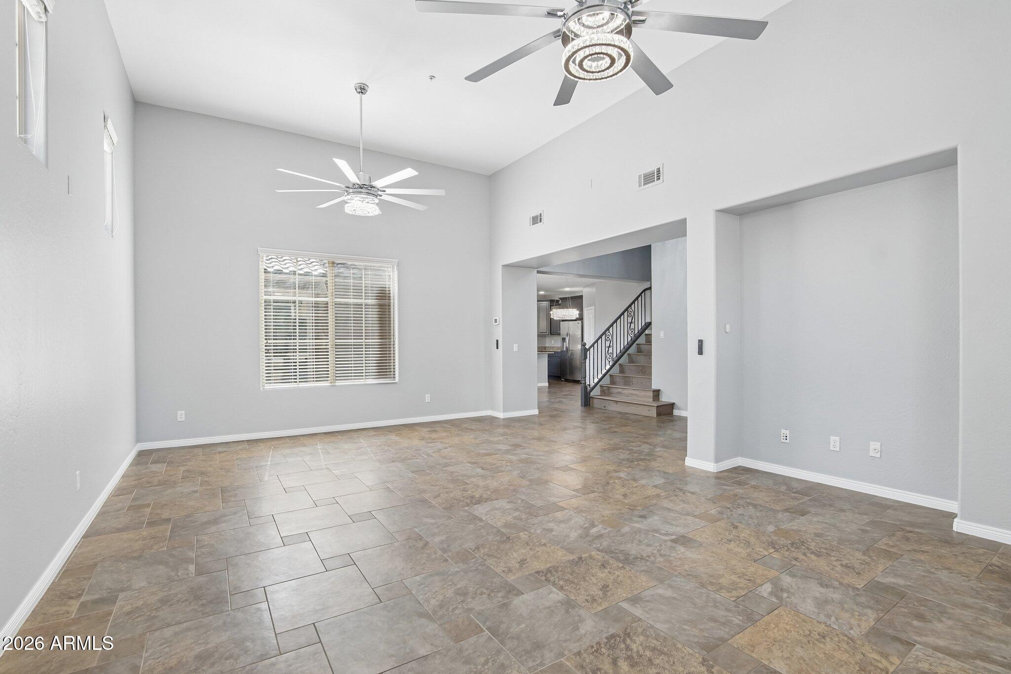 3866 E CAT BALUE Drive