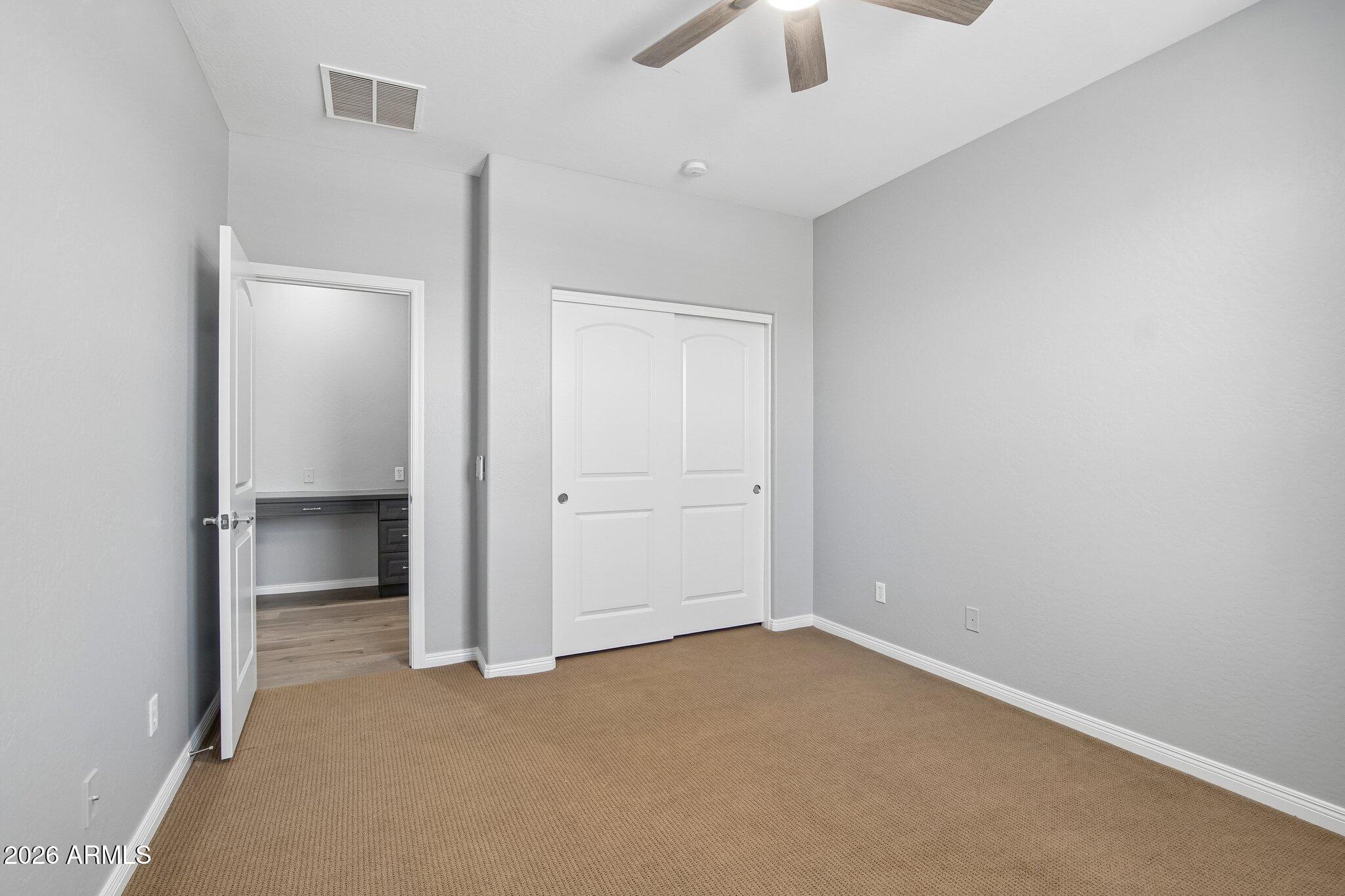 3866 E CAT BALUE Drive