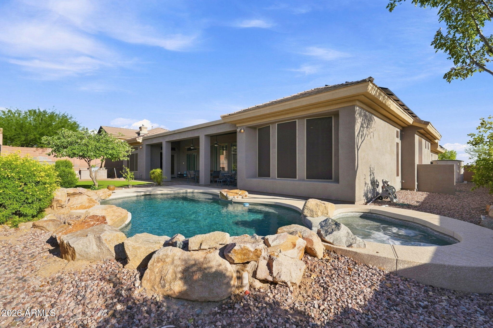 2538 W SHINNECOCK Way
