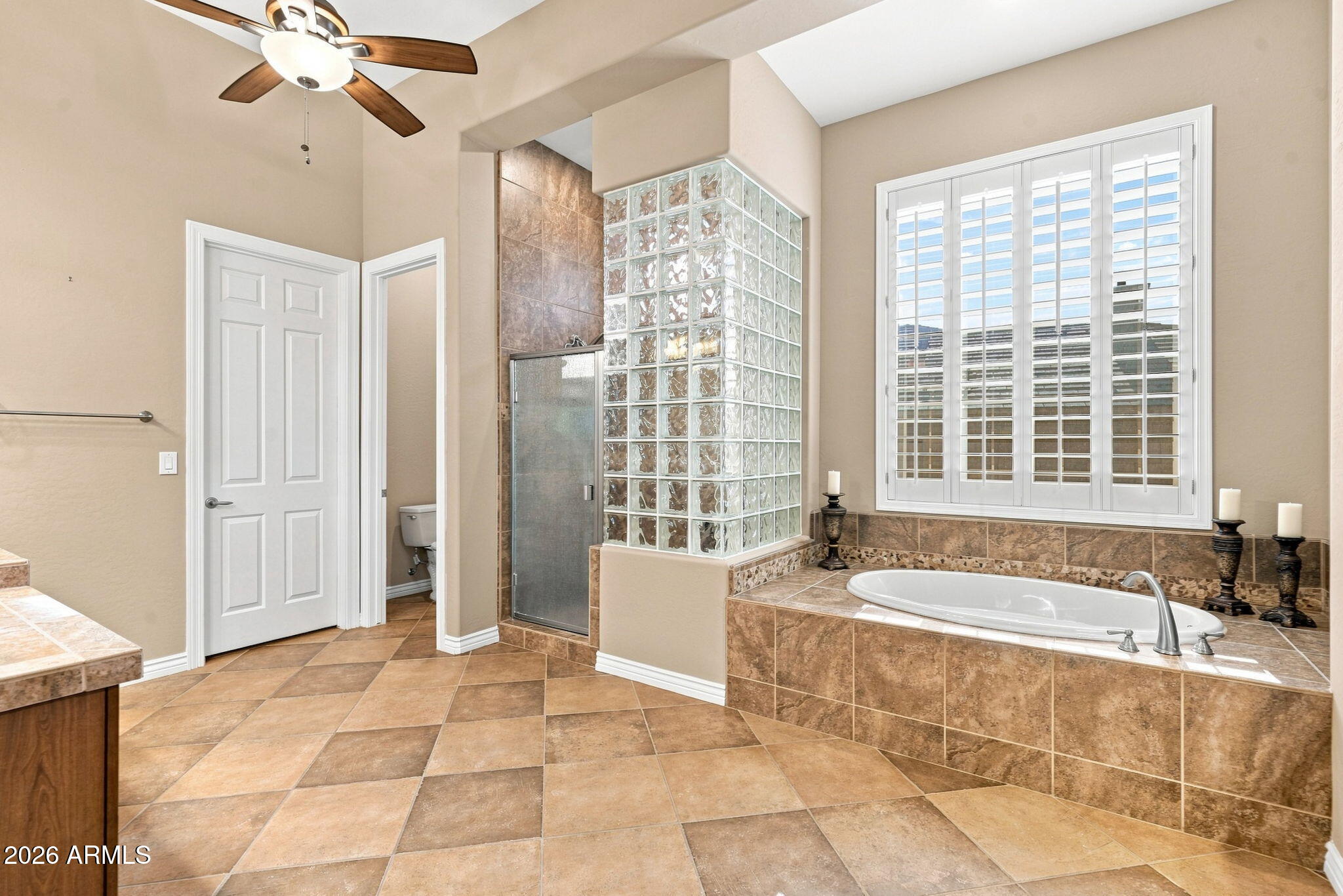 2538 W SHINNECOCK Way