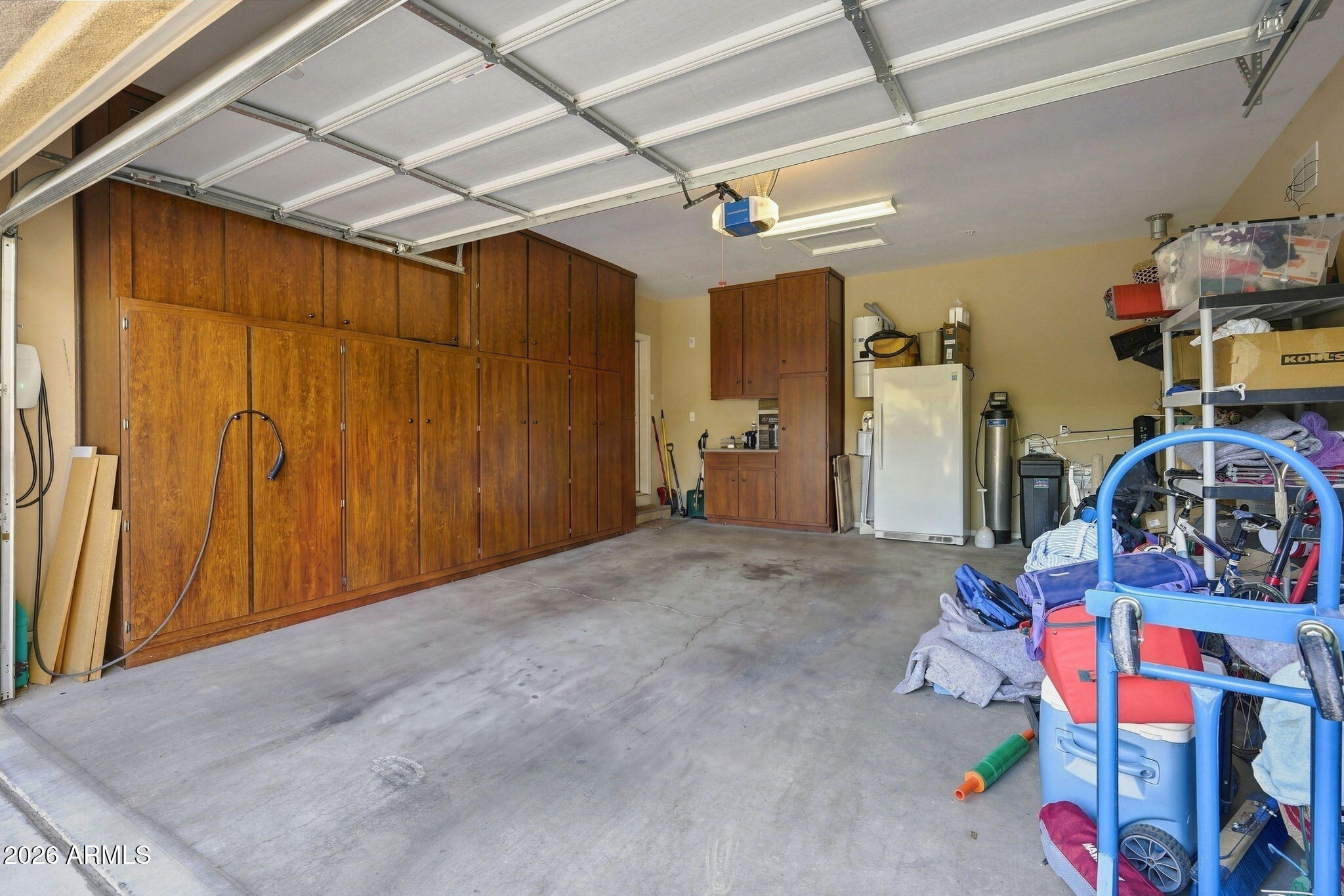 2538 W SHINNECOCK Way