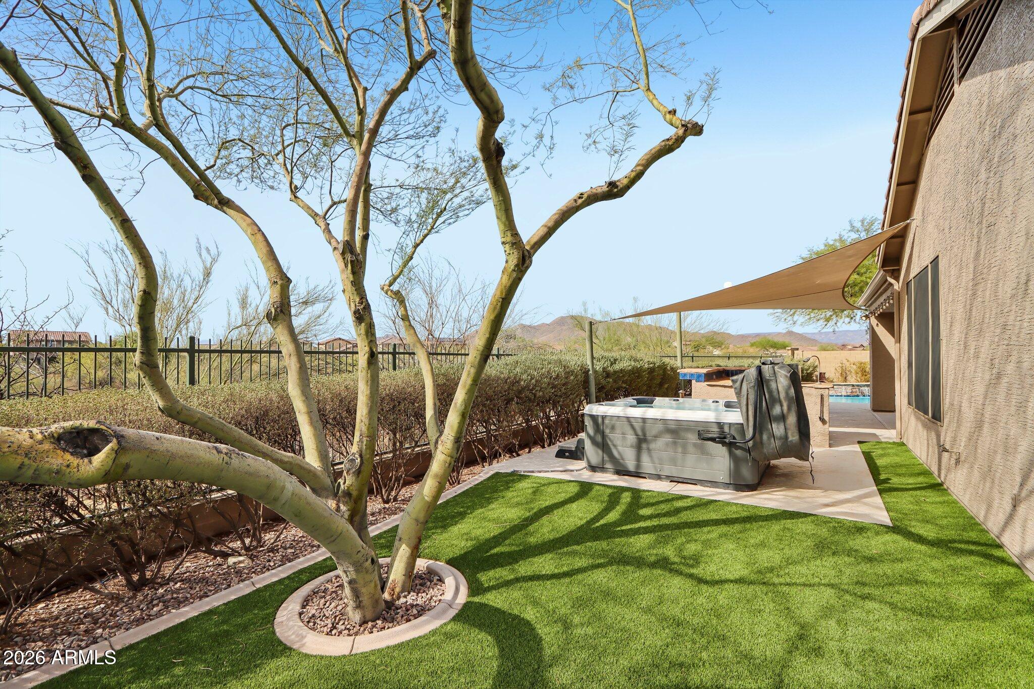 2656 W COYOTE CREEK Court