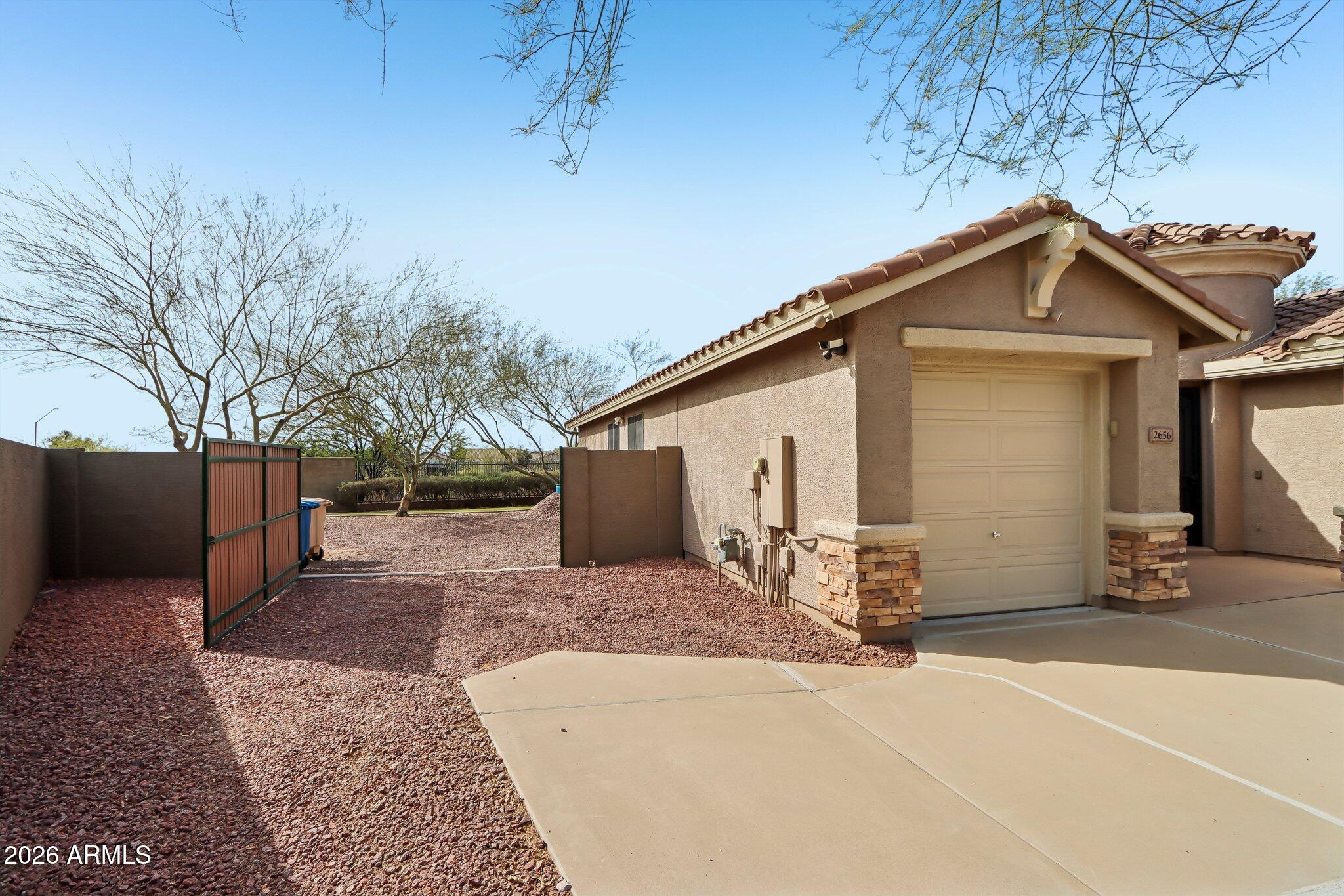 2656 W COYOTE CREEK Court