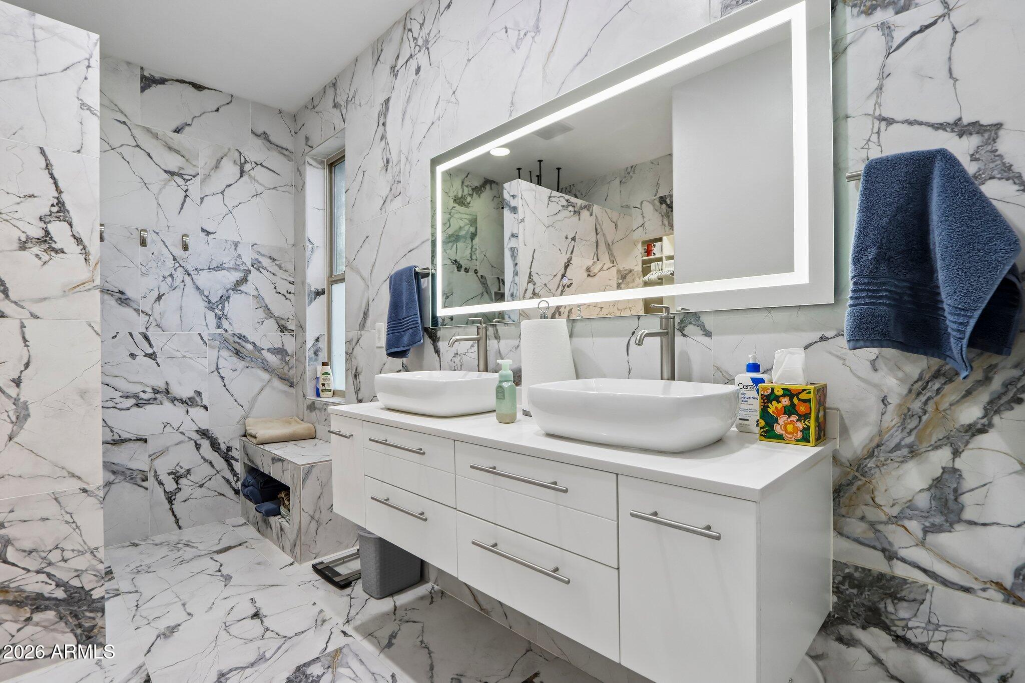 2656 W COYOTE CREEK Court