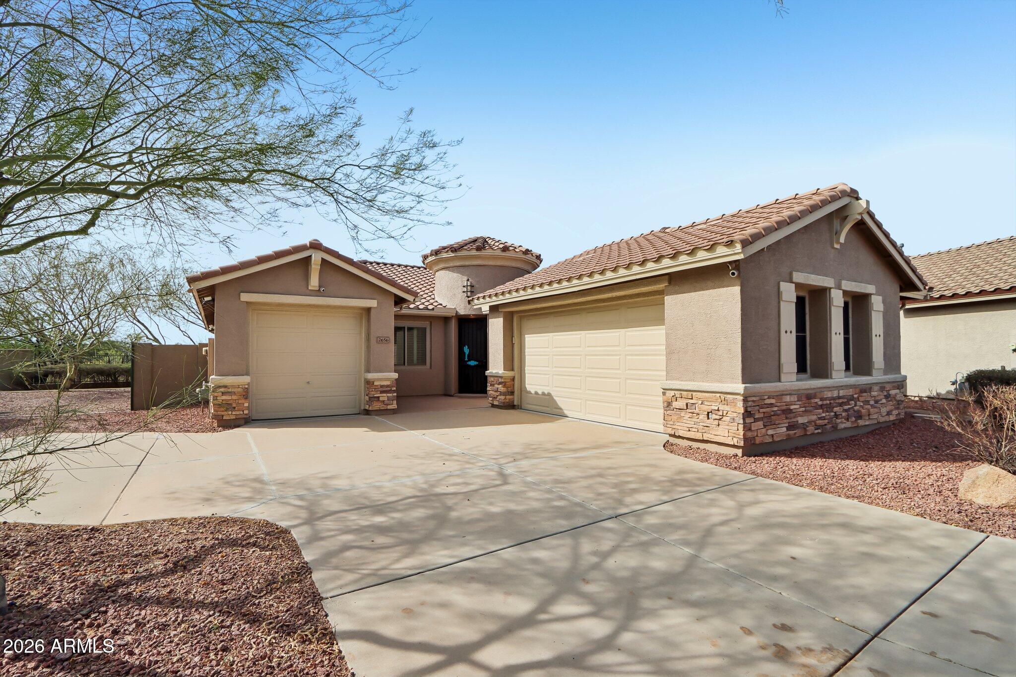 2656 W COYOTE CREEK Court