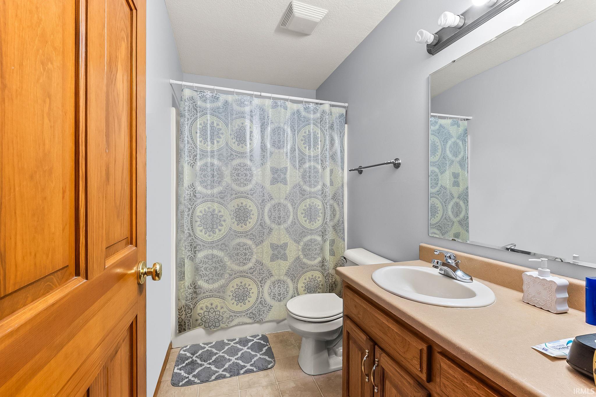 8213 Gatewood Court