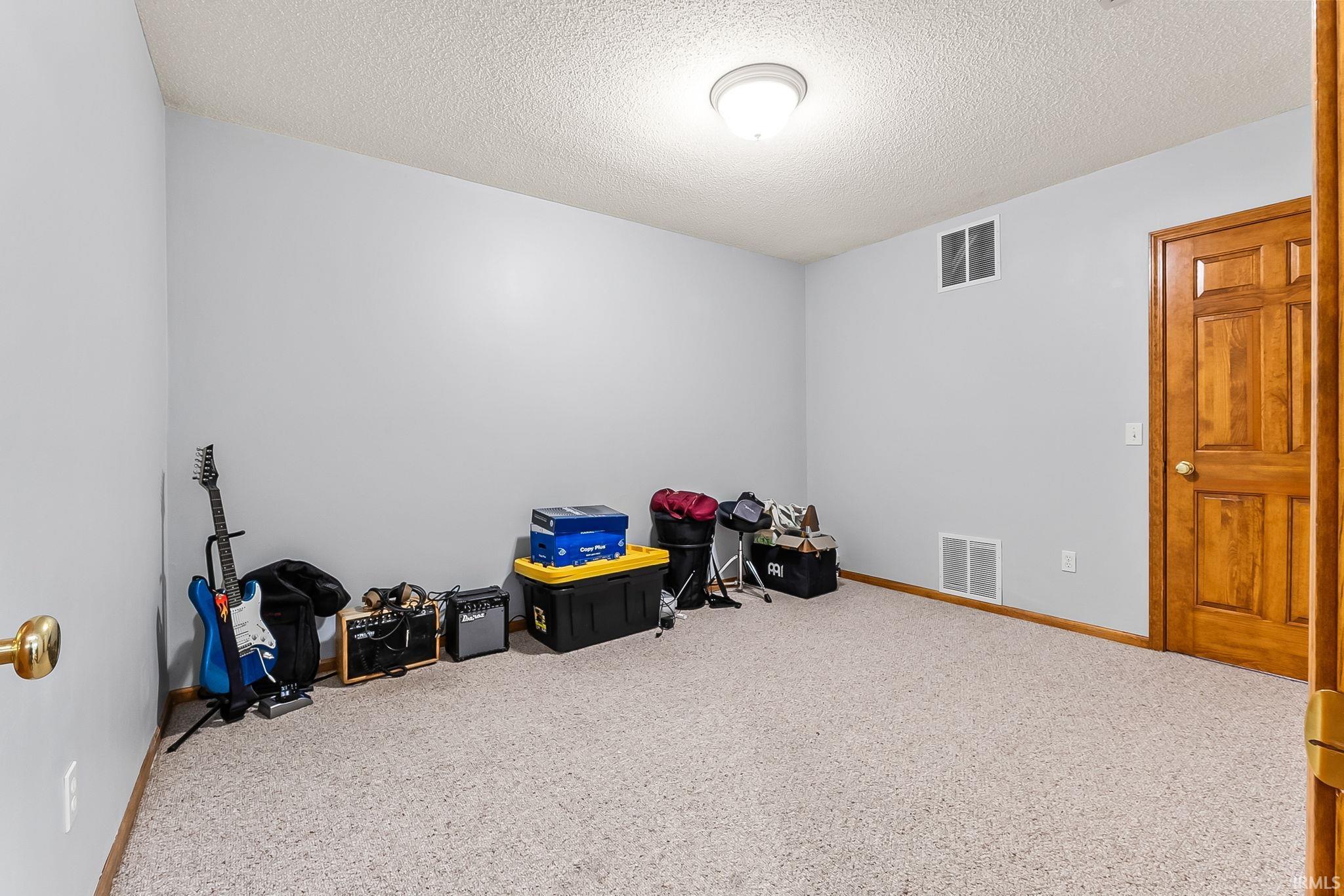 8213 Gatewood Court
