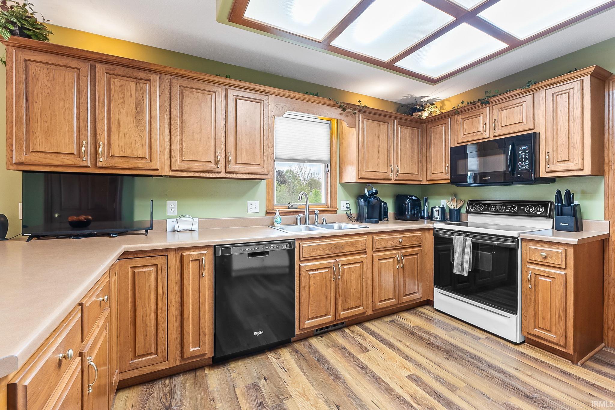 8213 Gatewood Court