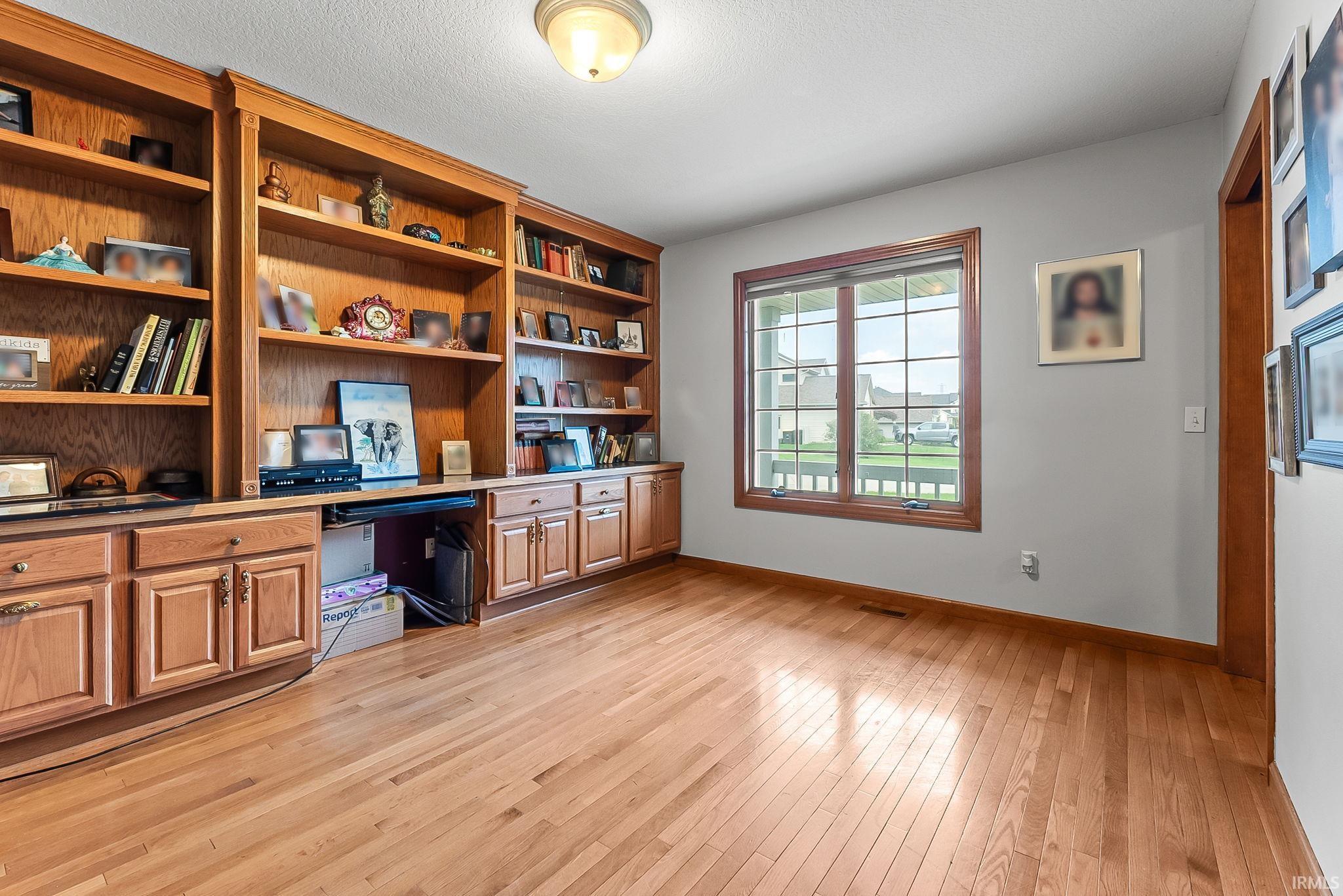8213 Gatewood Court