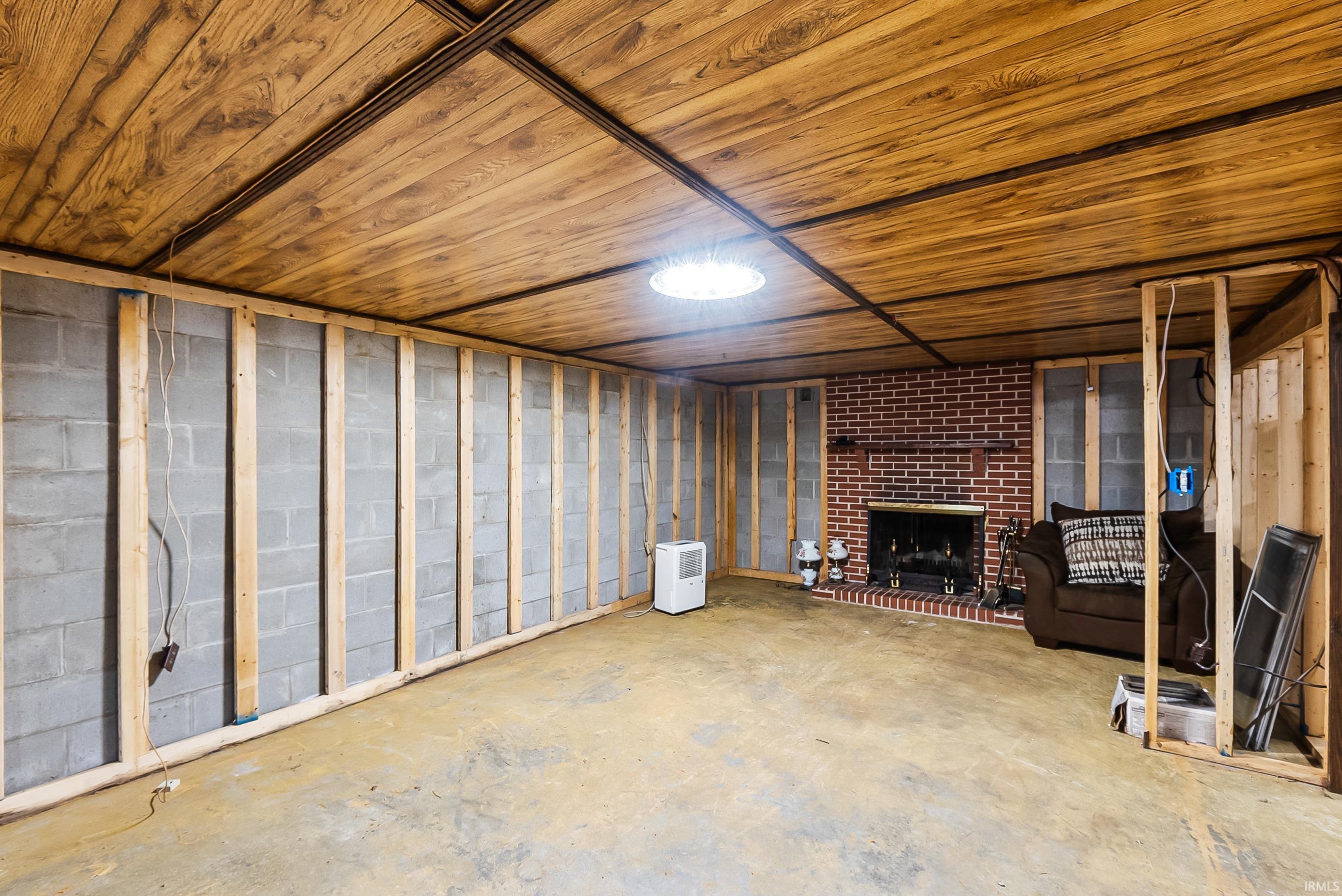 104 N Elm Street