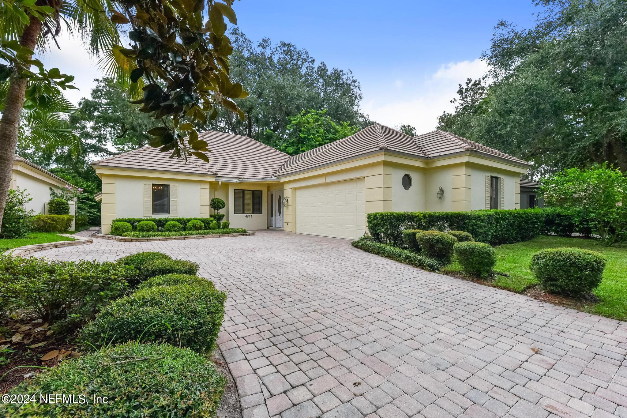 6823 LINFORD Lane