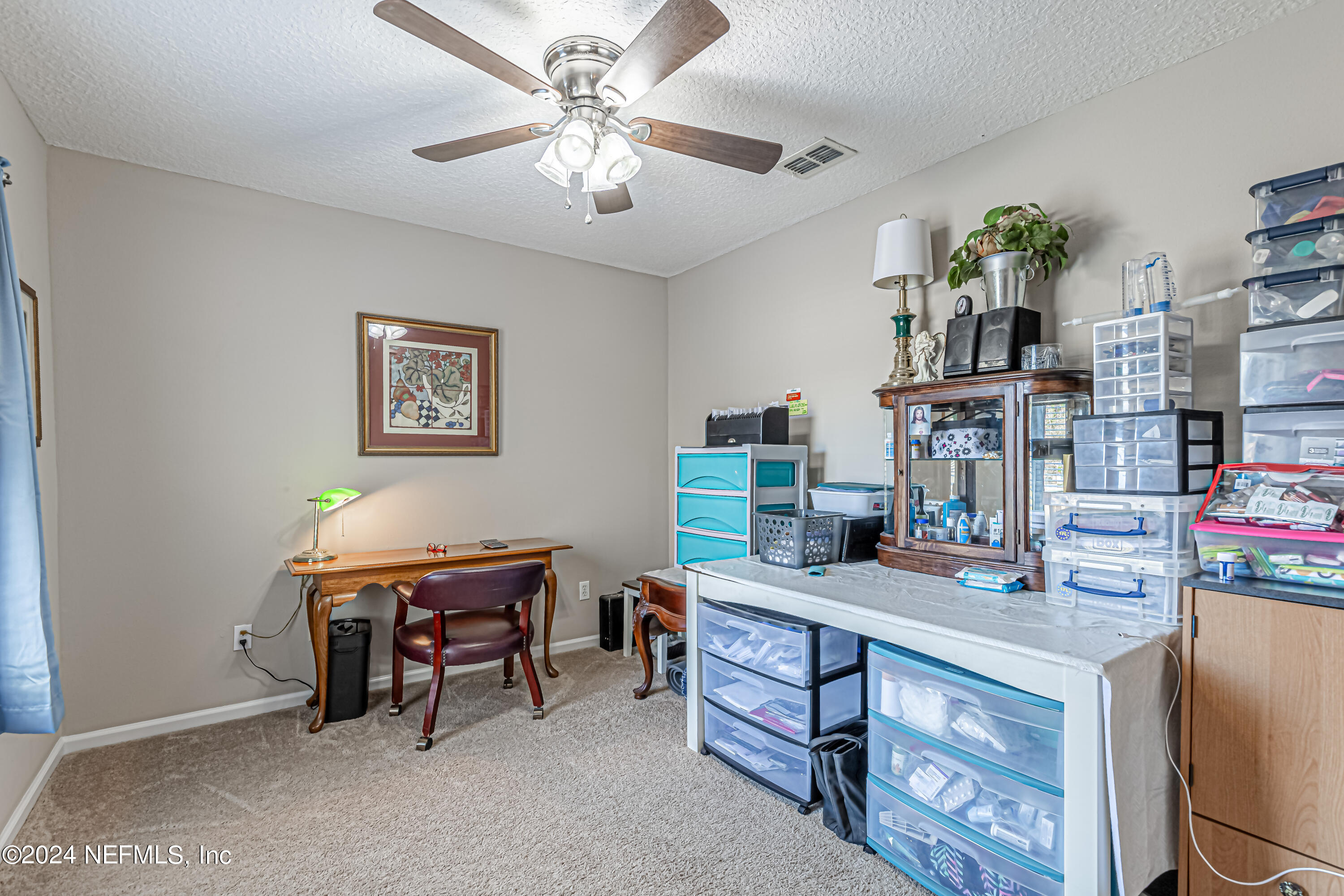 1640 VINELAND Circle, B