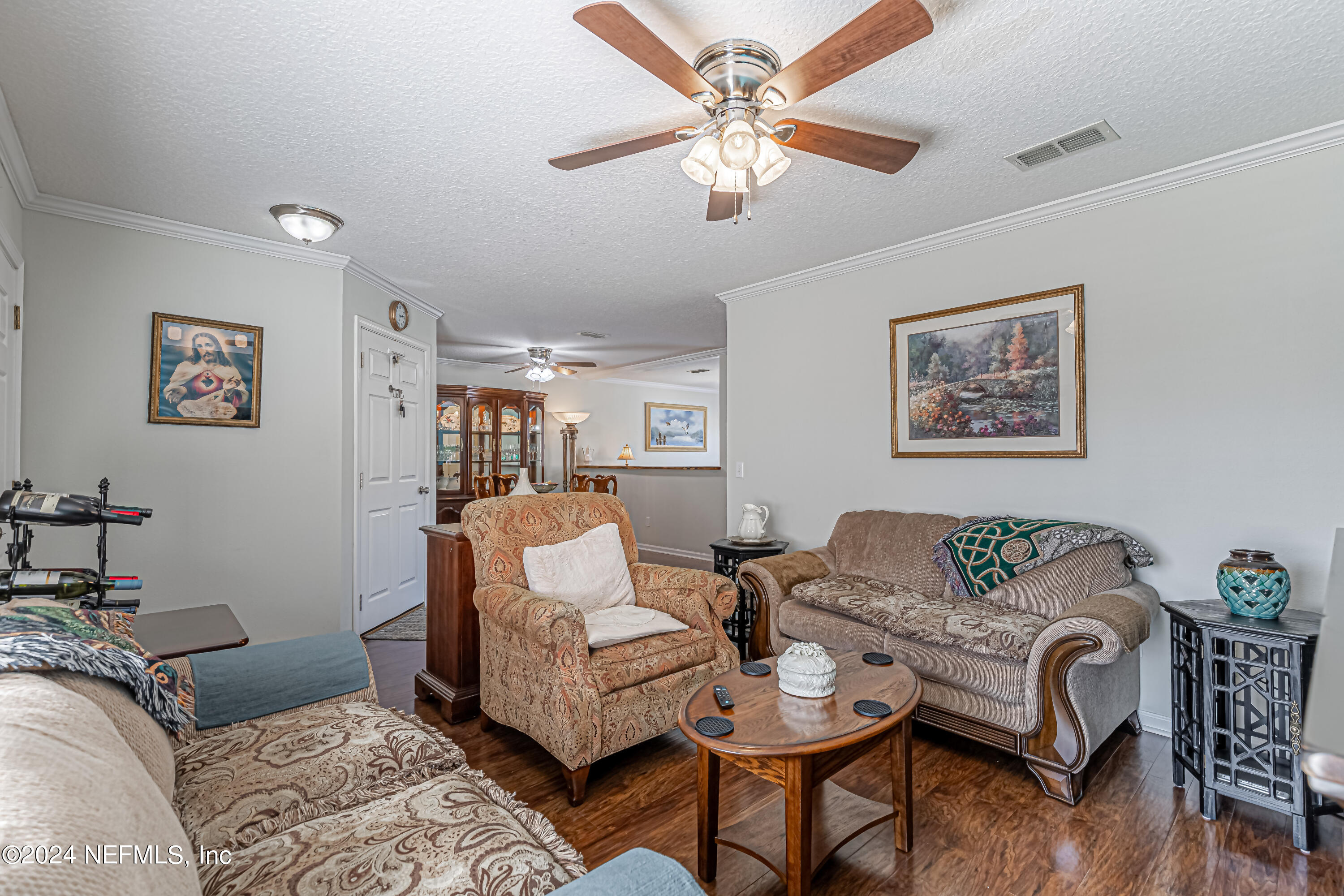 1640 VINELAND Circle, B