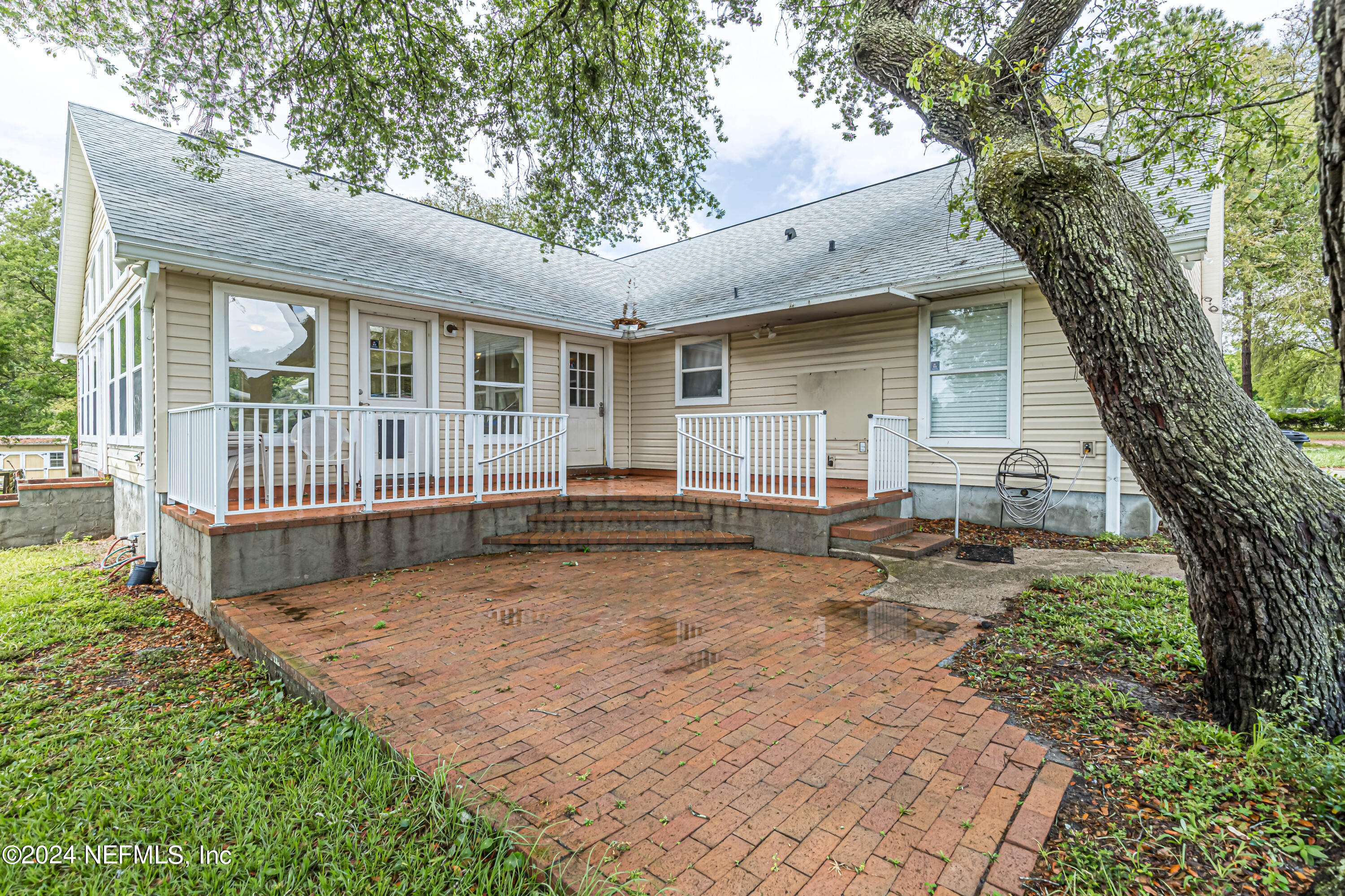 3991 LIGHTNING Lane