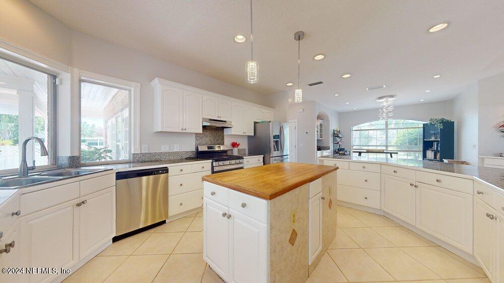 14067 PINE ISLAND Drive