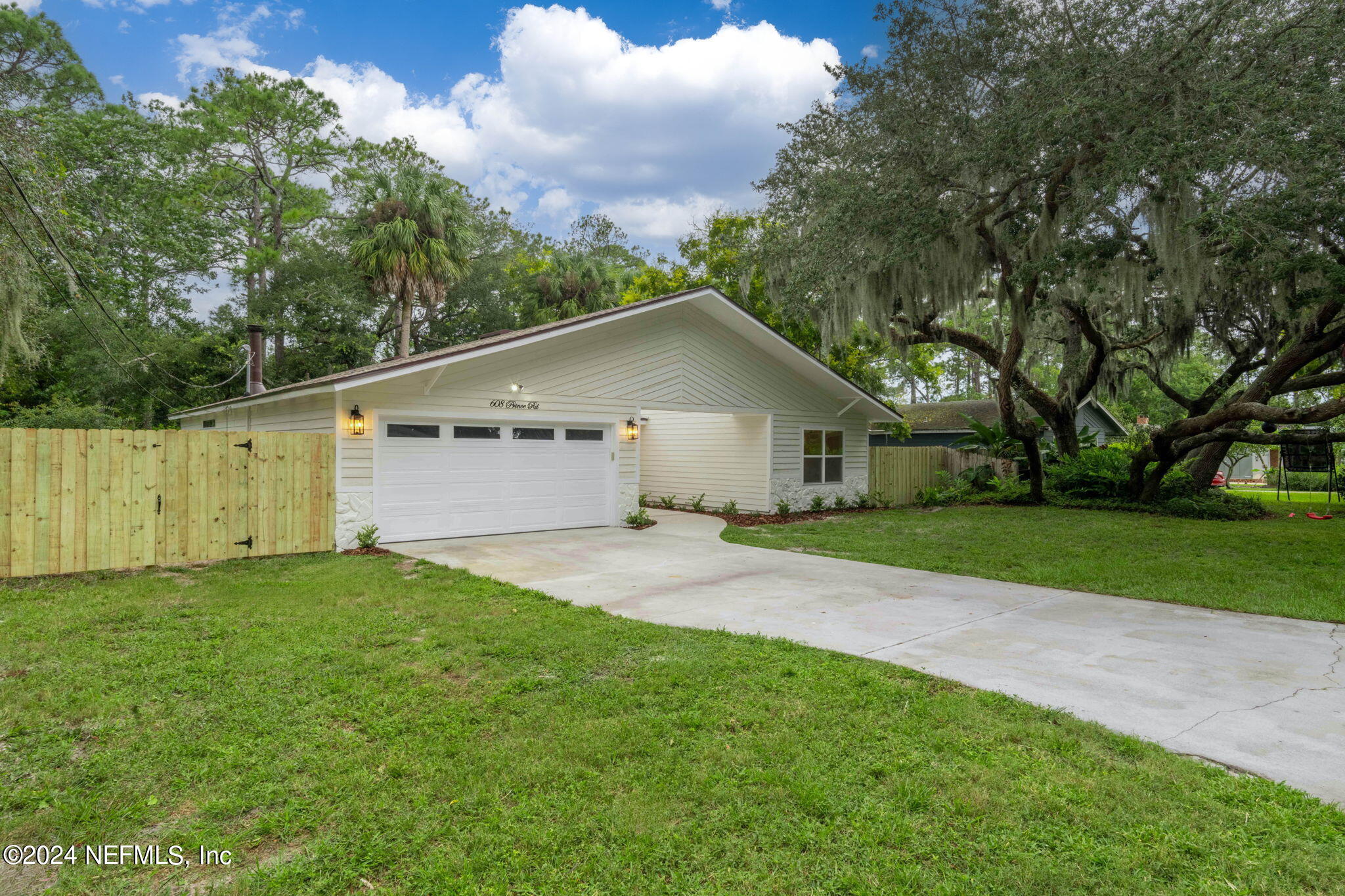 608 PRINCE Road, St. Augustine