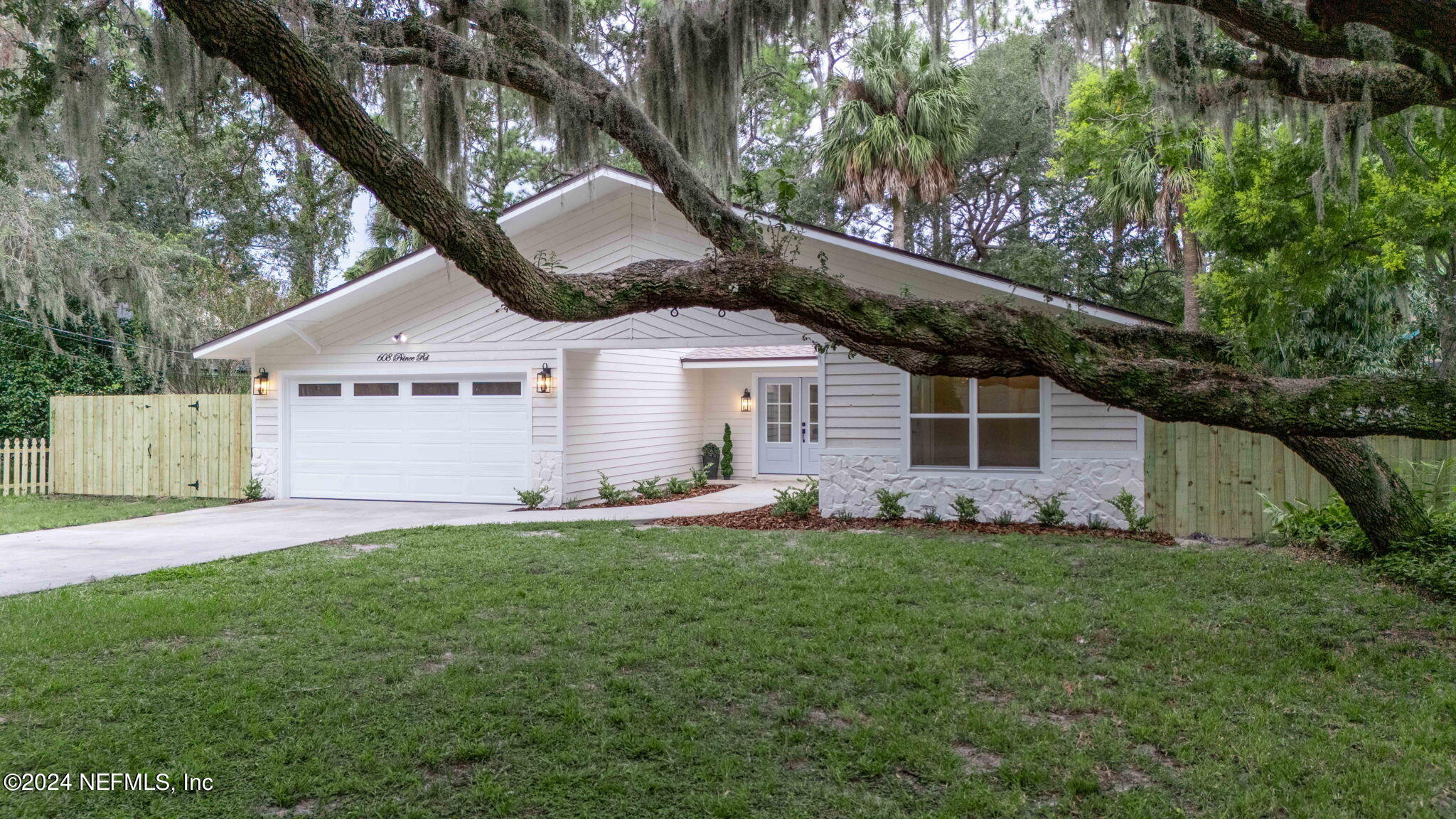 608 PRINCE Road, St. Augustine