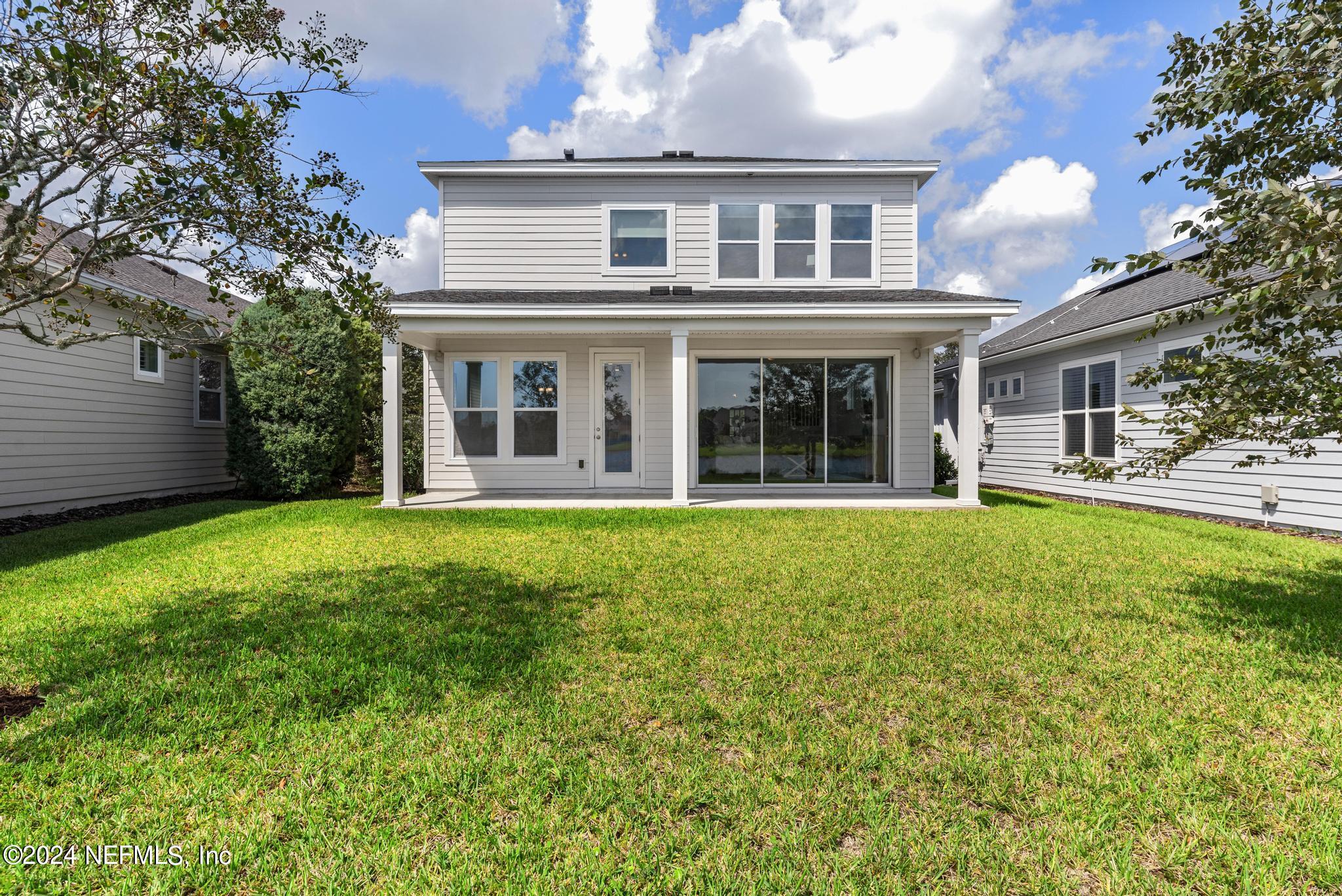 393 VISTA LAKE Circle