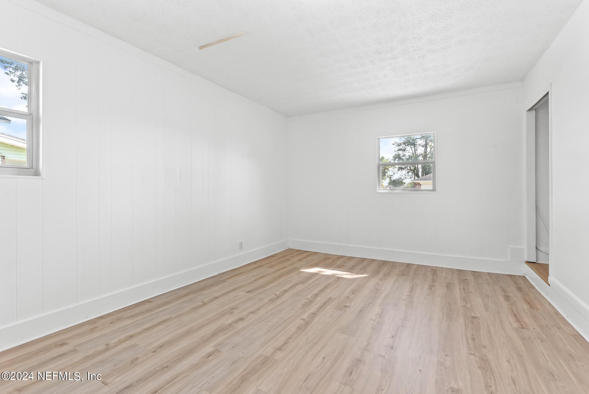 17 SEATROUT Street