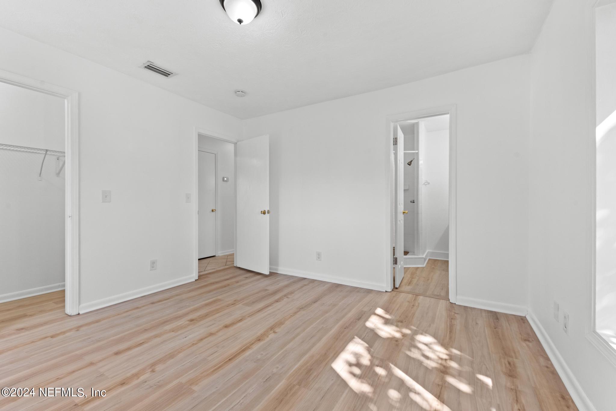 17 SEATROUT Street