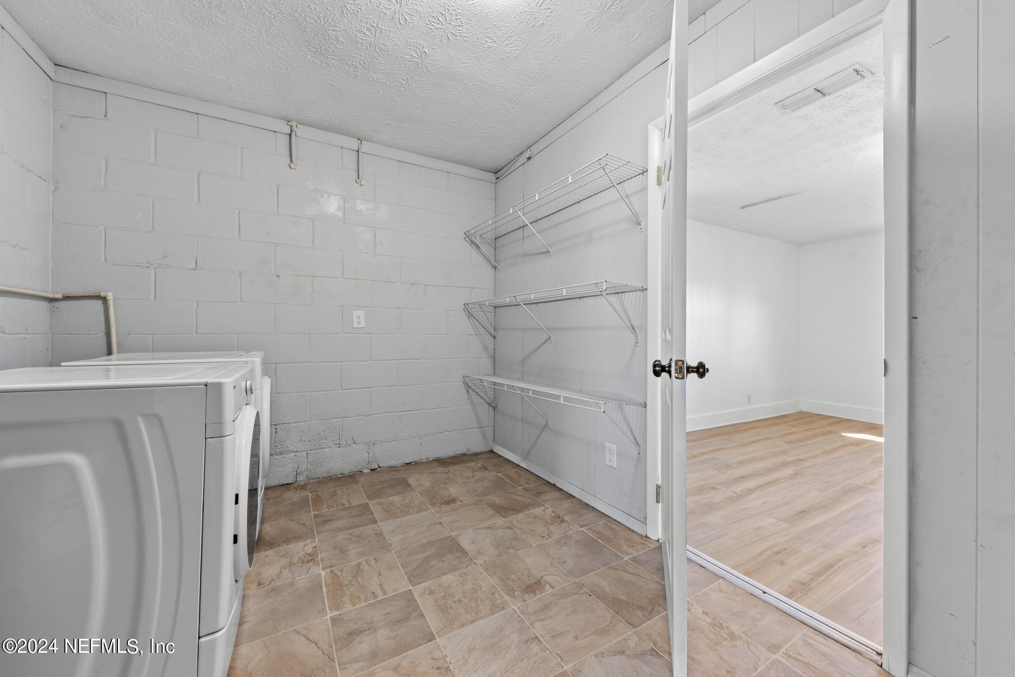 17 SEATROUT Street