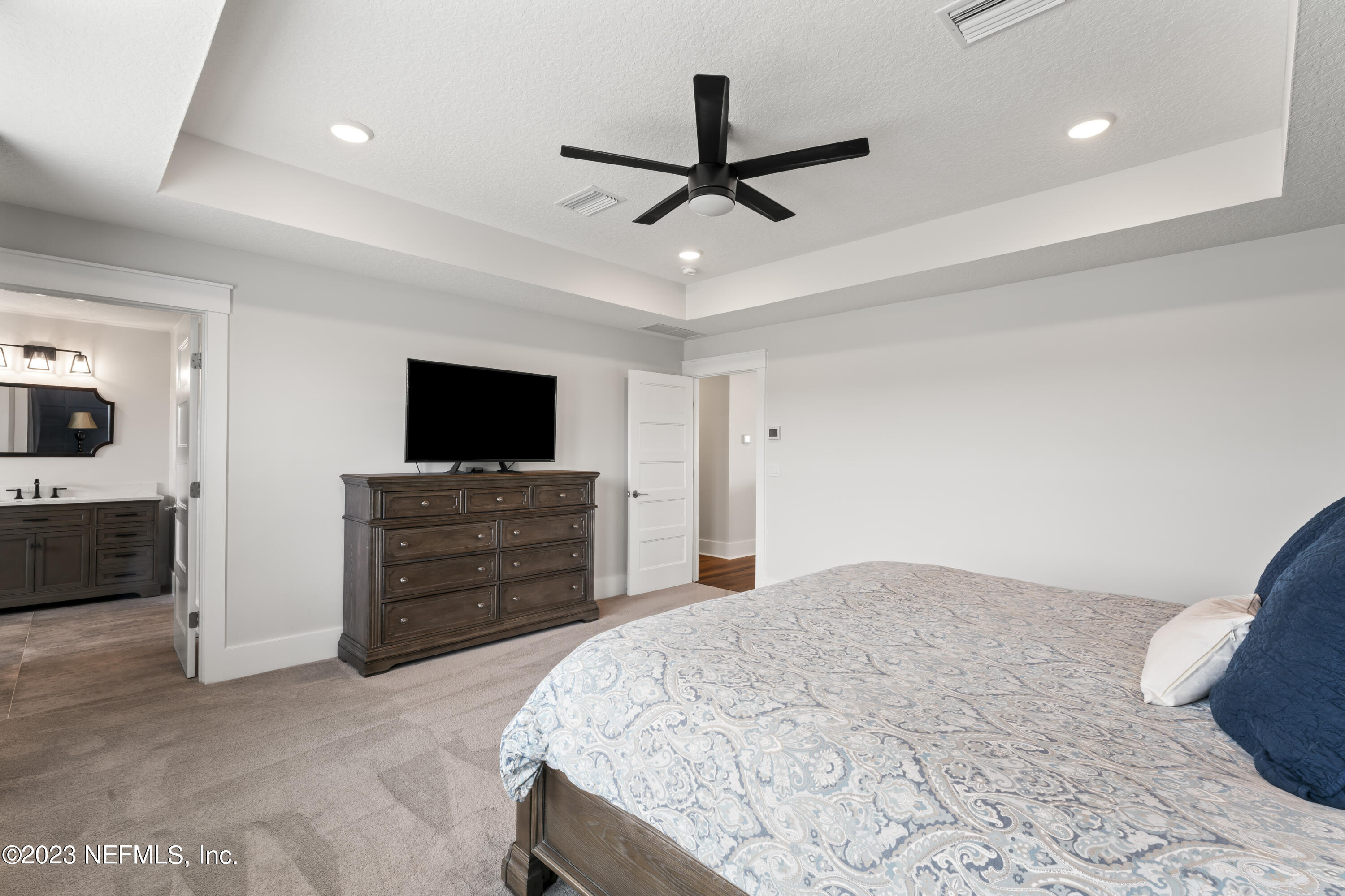 9814 INVENTION Lane