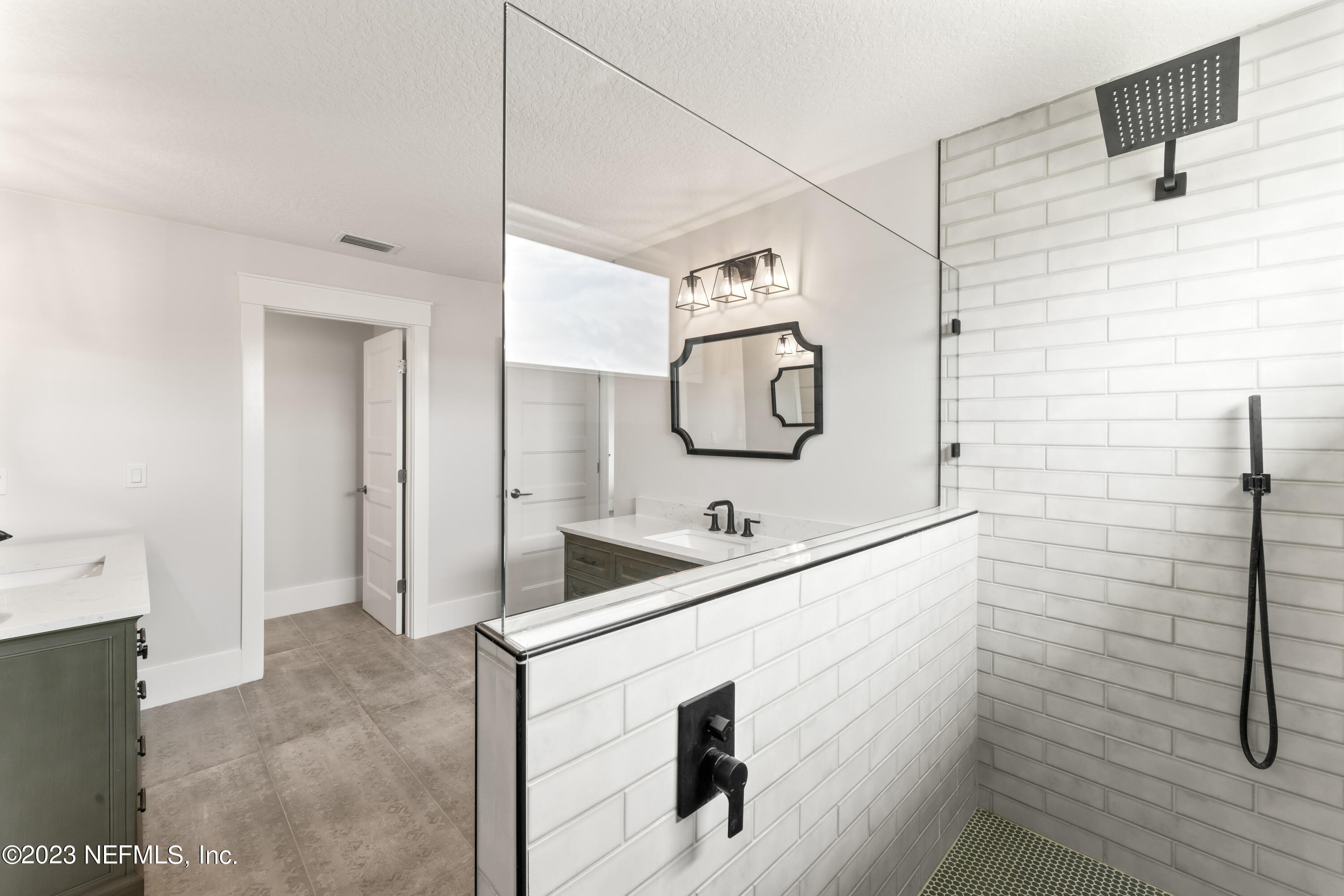 9814 INVENTION Lane