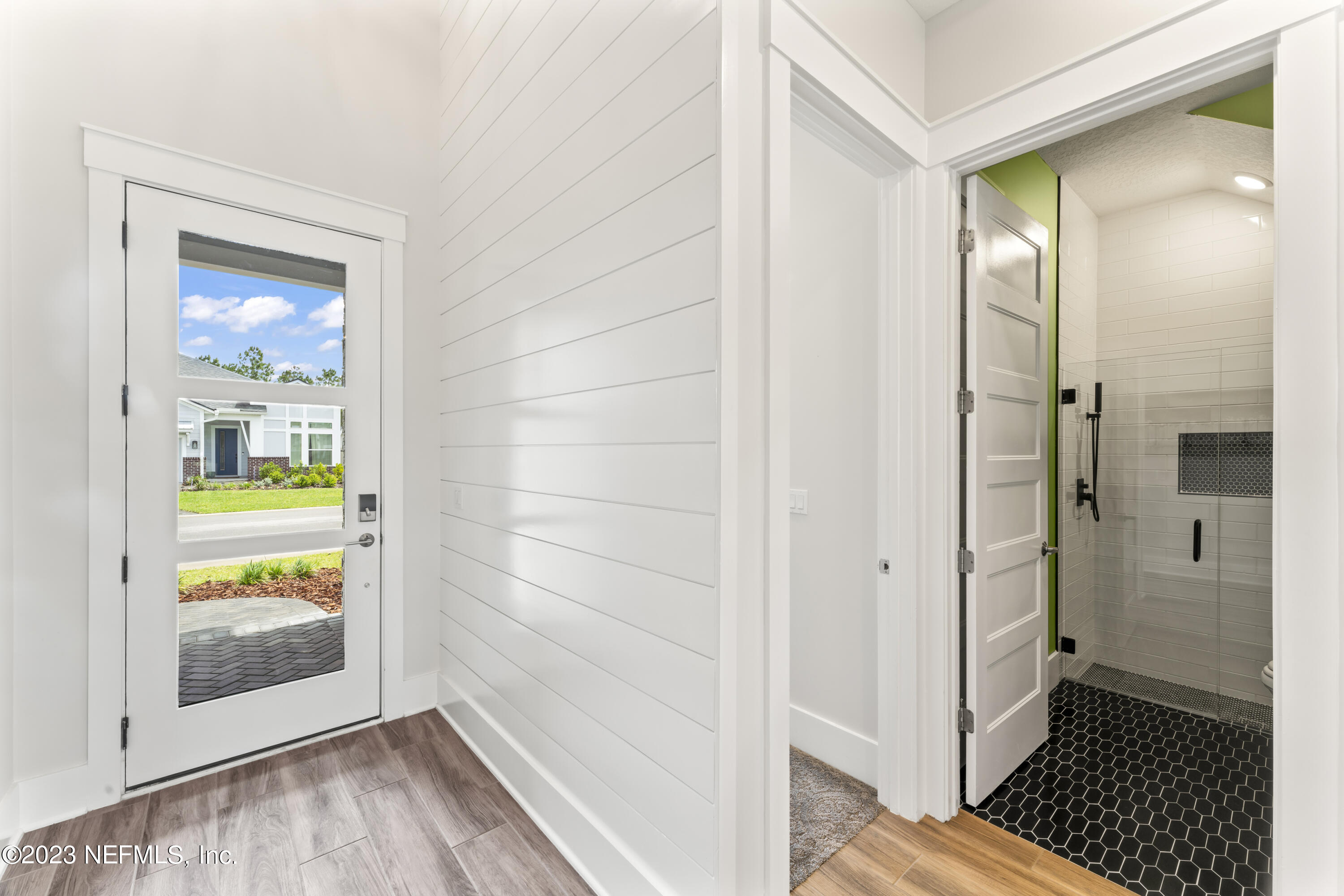 9814 INVENTION Lane