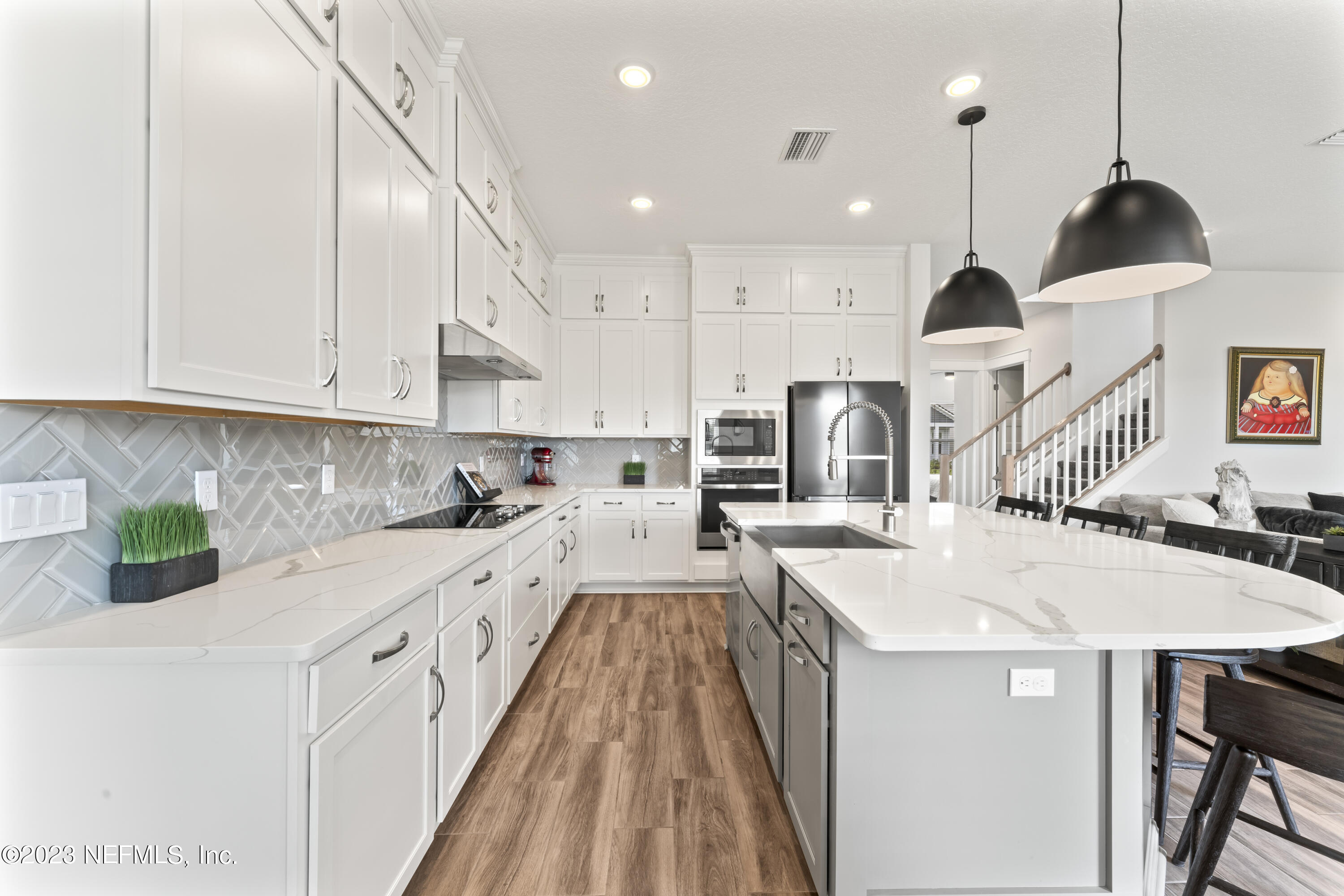 9814 INVENTION Lane