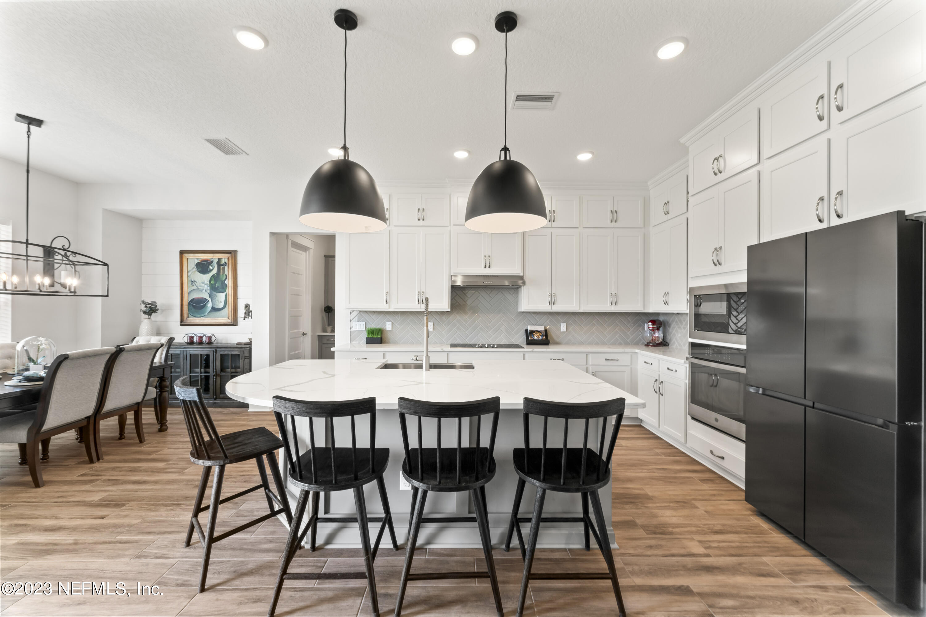 9814 INVENTION Lane