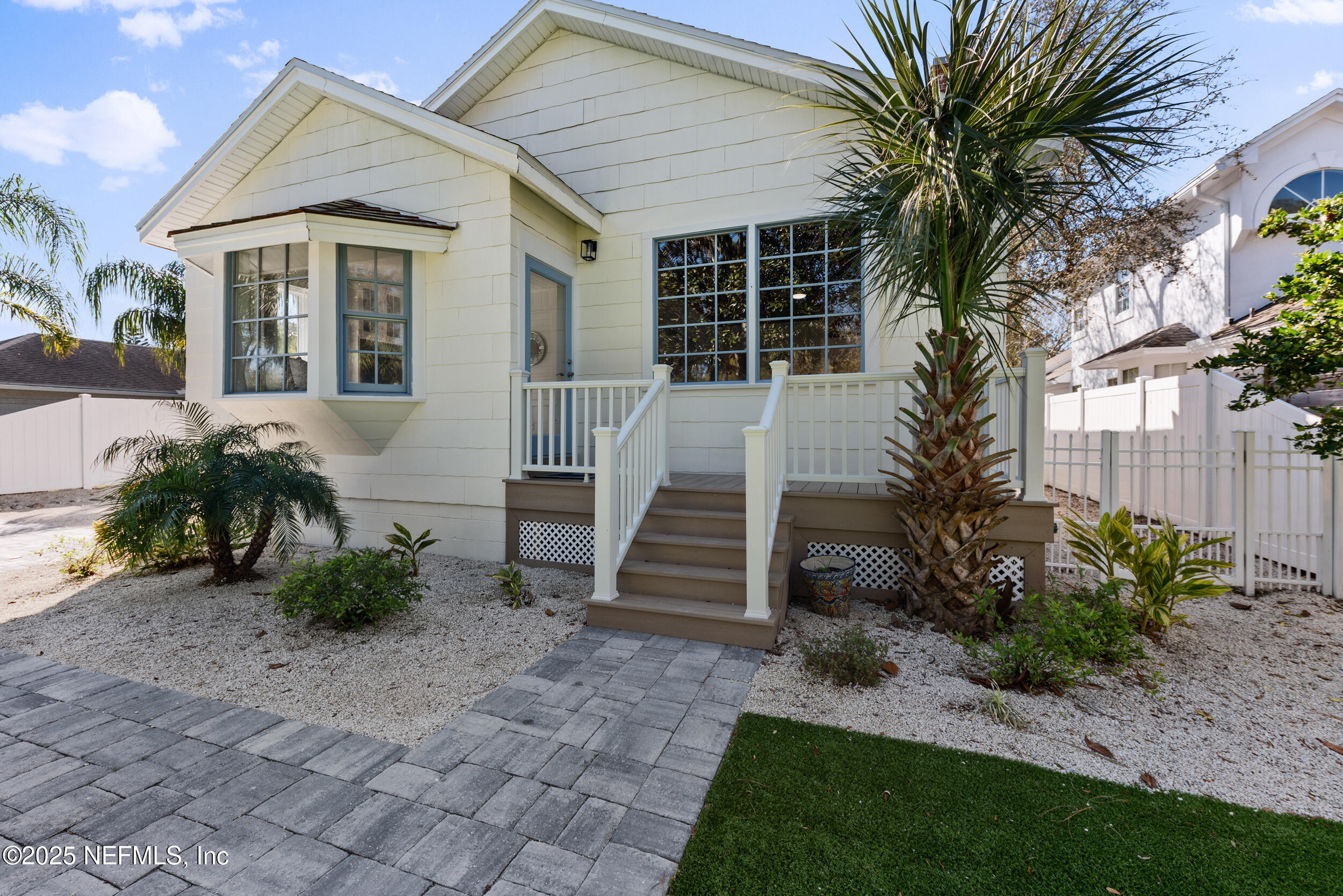 36 FRANKLIN Avenue
