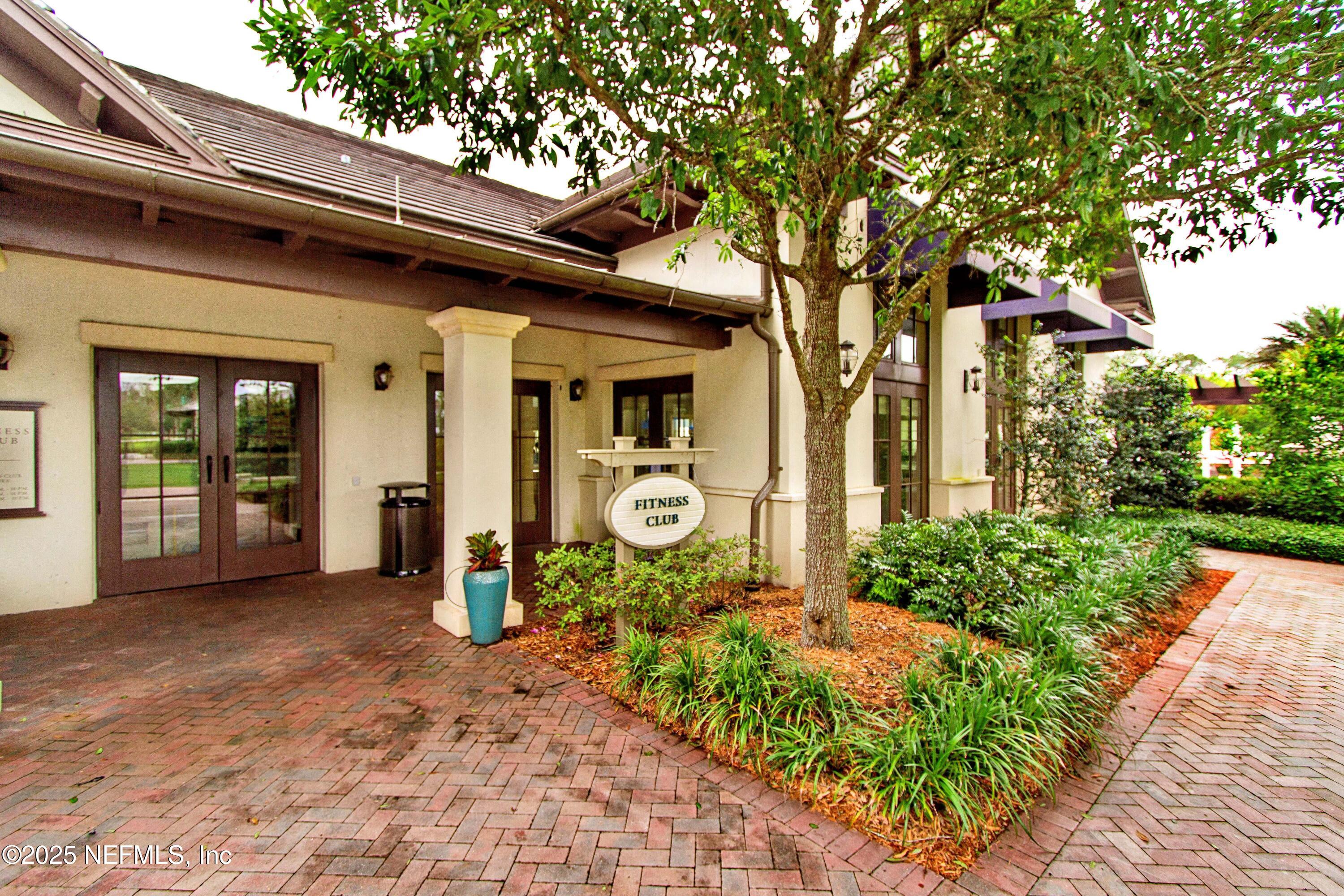 154 PARKBLUFF Circle