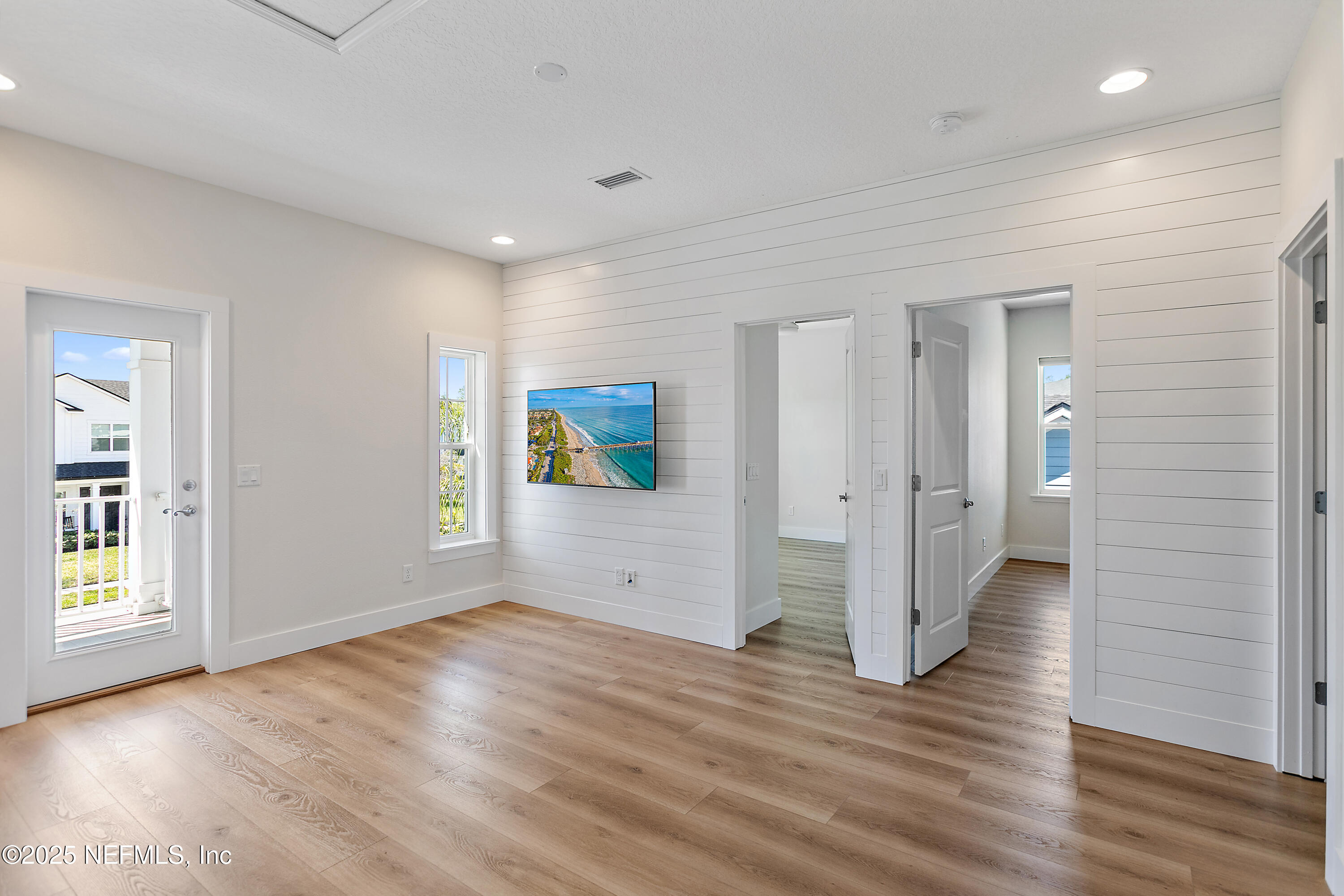 154 PARKBLUFF Circle