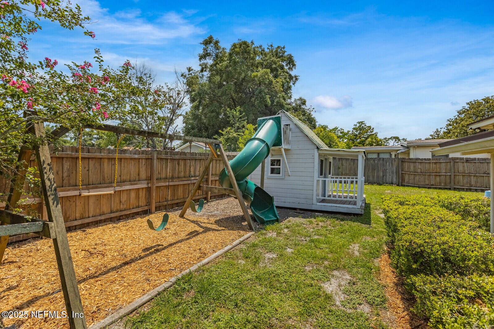 3592 THORNHILL Drive