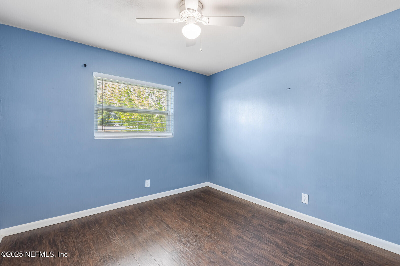 3592 THORNHILL Drive