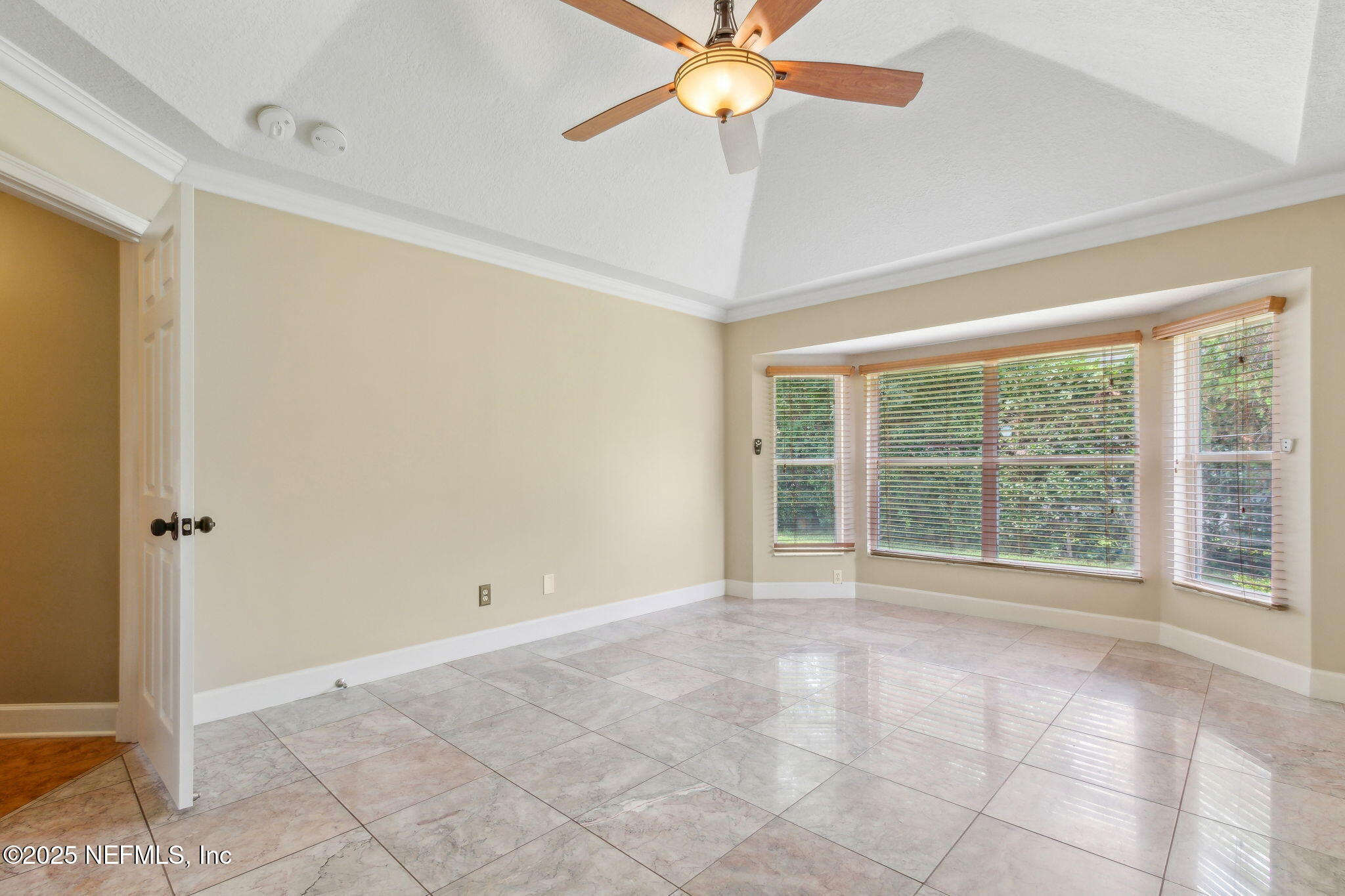 11820 WAX BERRY Lane